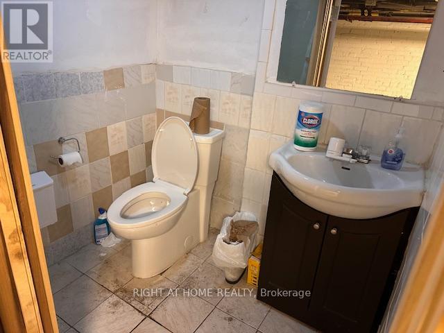 764 St Clair Avenue W, Toronto (Humewood-Cedarvale), Ontario  M6C 1B5 - Photo 30 - C12214903