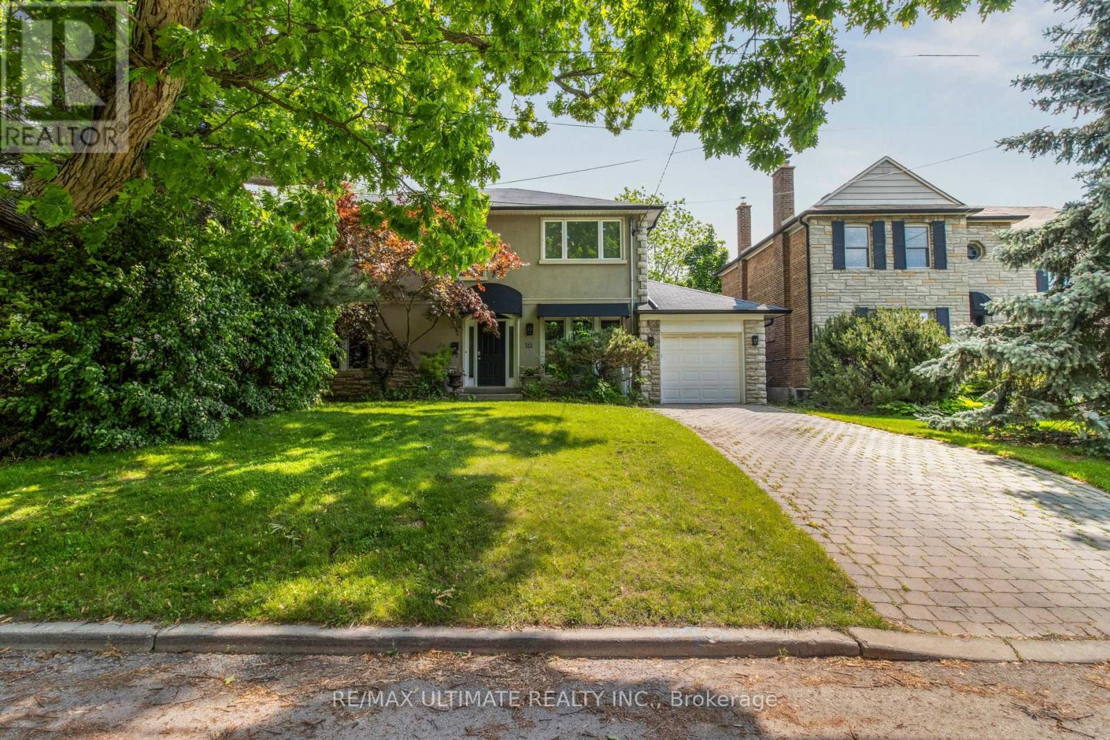 181 BAYVIEW HEIGHTS DRIVE, Toronto, Ontario
