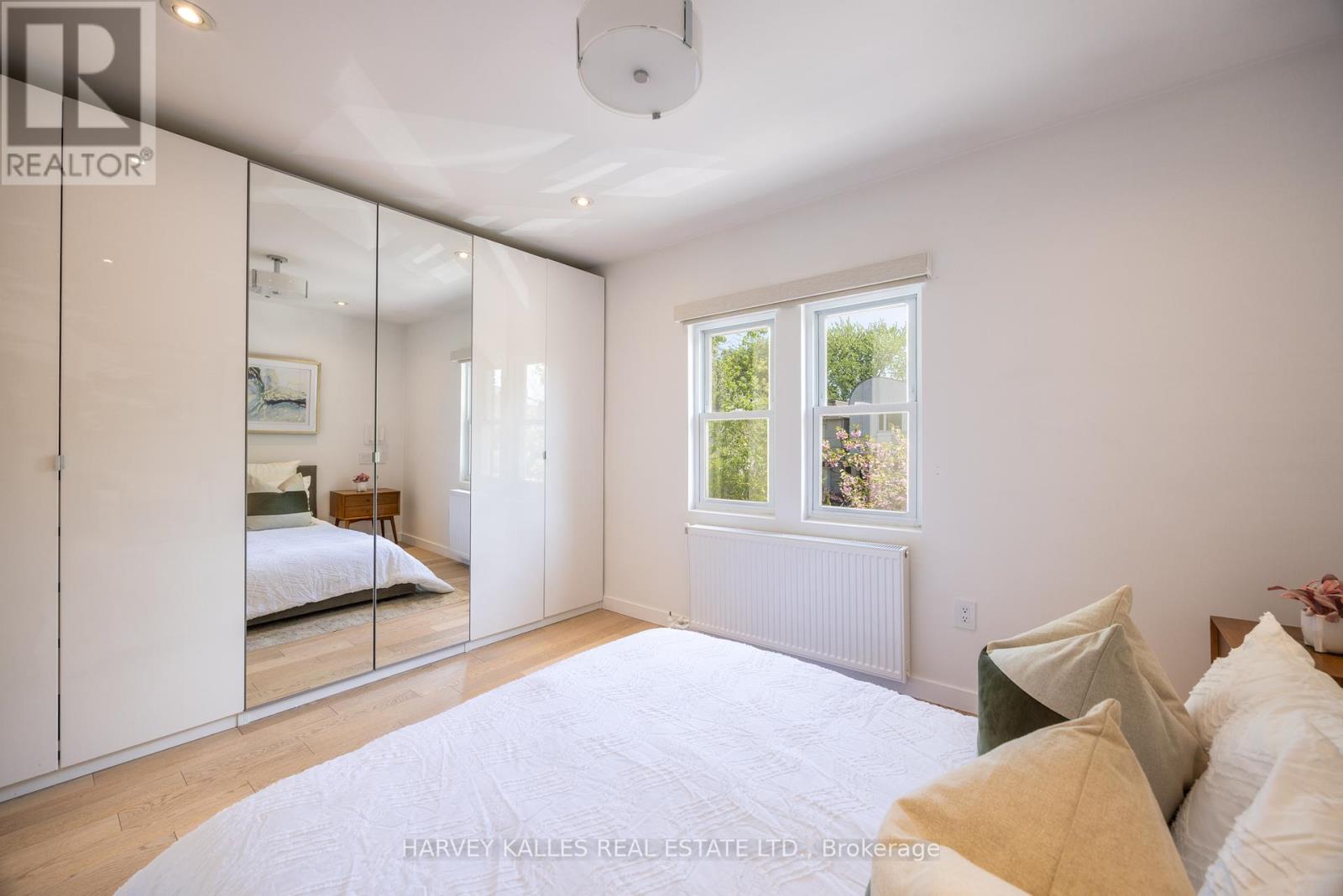 380 Old Orchard Grove, Toronto (Bedford Park-Nortown), Ontario  M5M 2E9 - Photo 19 - C12214948