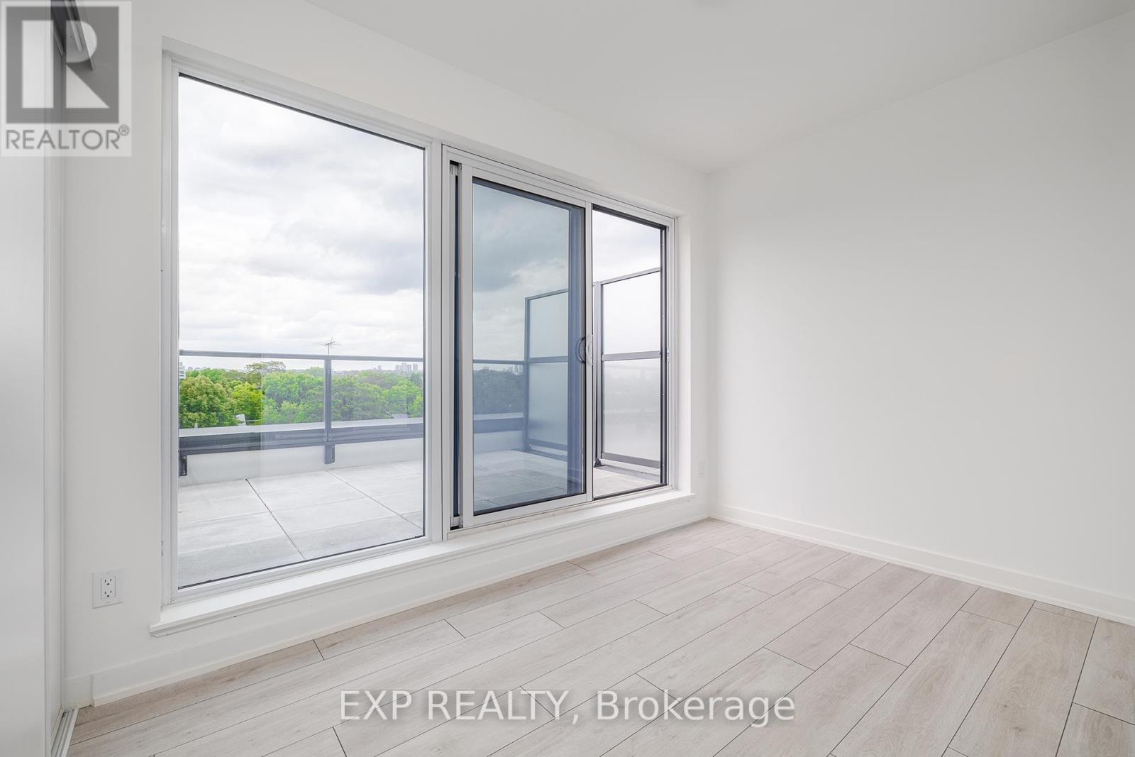 609 - 5 Lakeview Avenue, Toronto, Ontario  M6J 0H3 - Photo 14 - C12214951