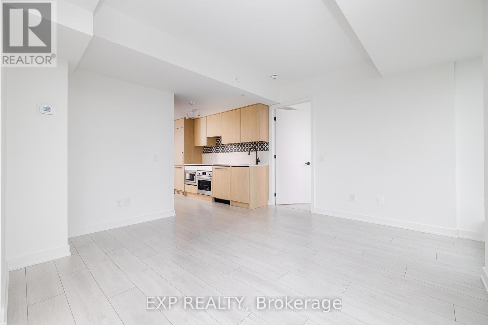 609 - 5 Lakeview Avenue, Toronto, Ontario  M6J 0H3 - Photo 5 - C12214951
