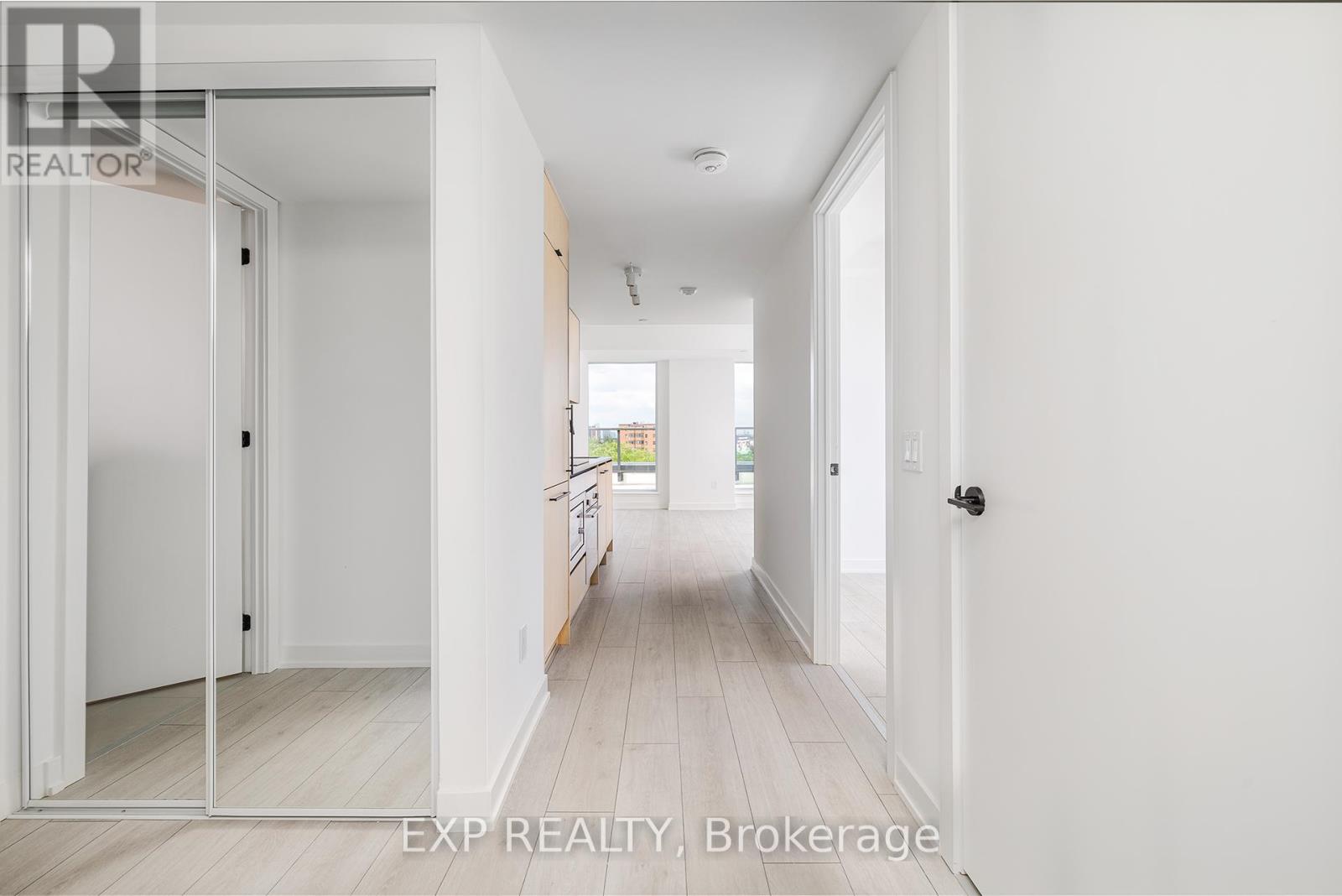 609 - 5 Lakeview Avenue, Toronto, Ontario  M6J 0H3 - Photo 8 - C12214951