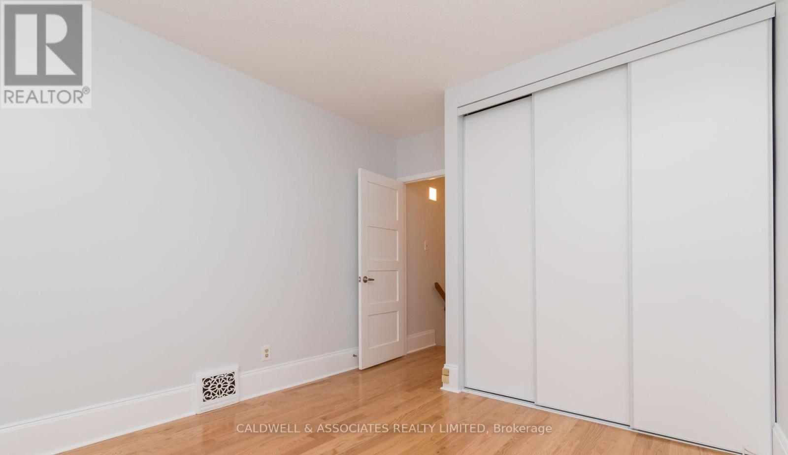 56 Queen Victoria Street, Ottawa, Ontario  K1M 1S7 - Photo 20 - X12214854