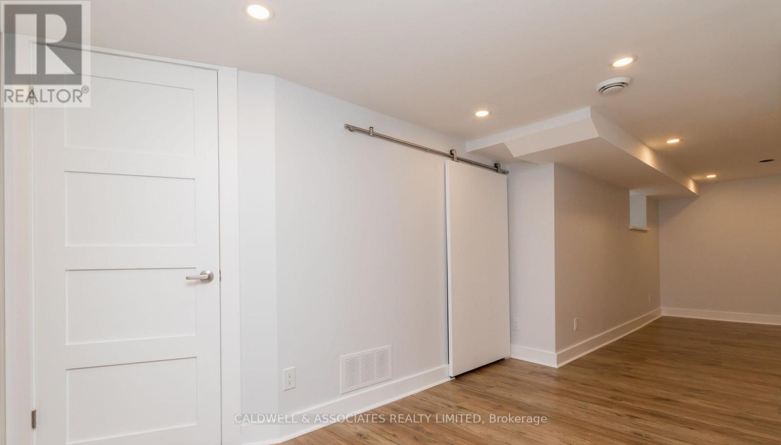 56 Queen Victoria Street, Ottawa, Ontario  K1M 1S7 - Photo 30 - X12214854