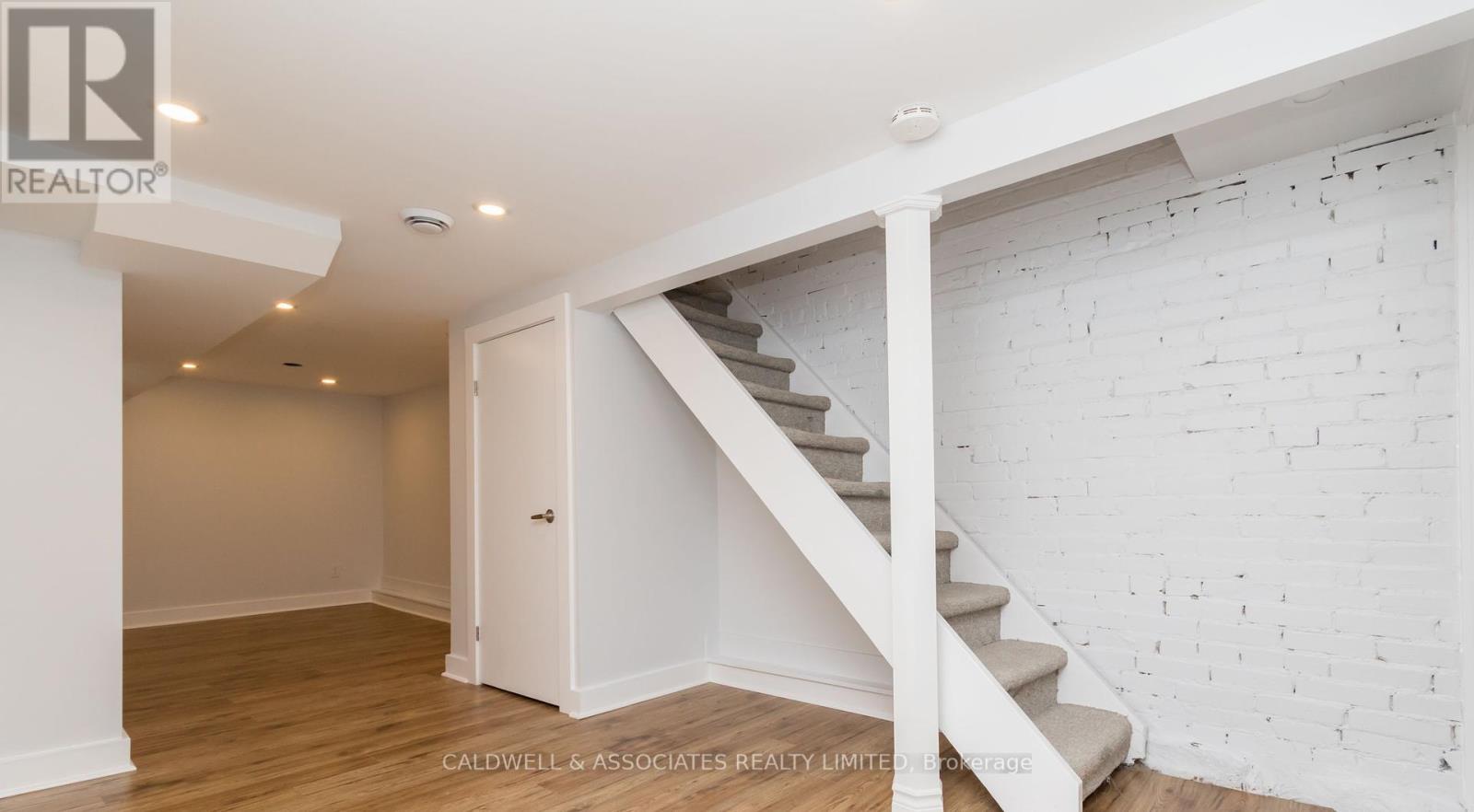 56 Queen Victoria Street, Ottawa, Ontario  K1M 1S7 - Photo 31 - X12214854