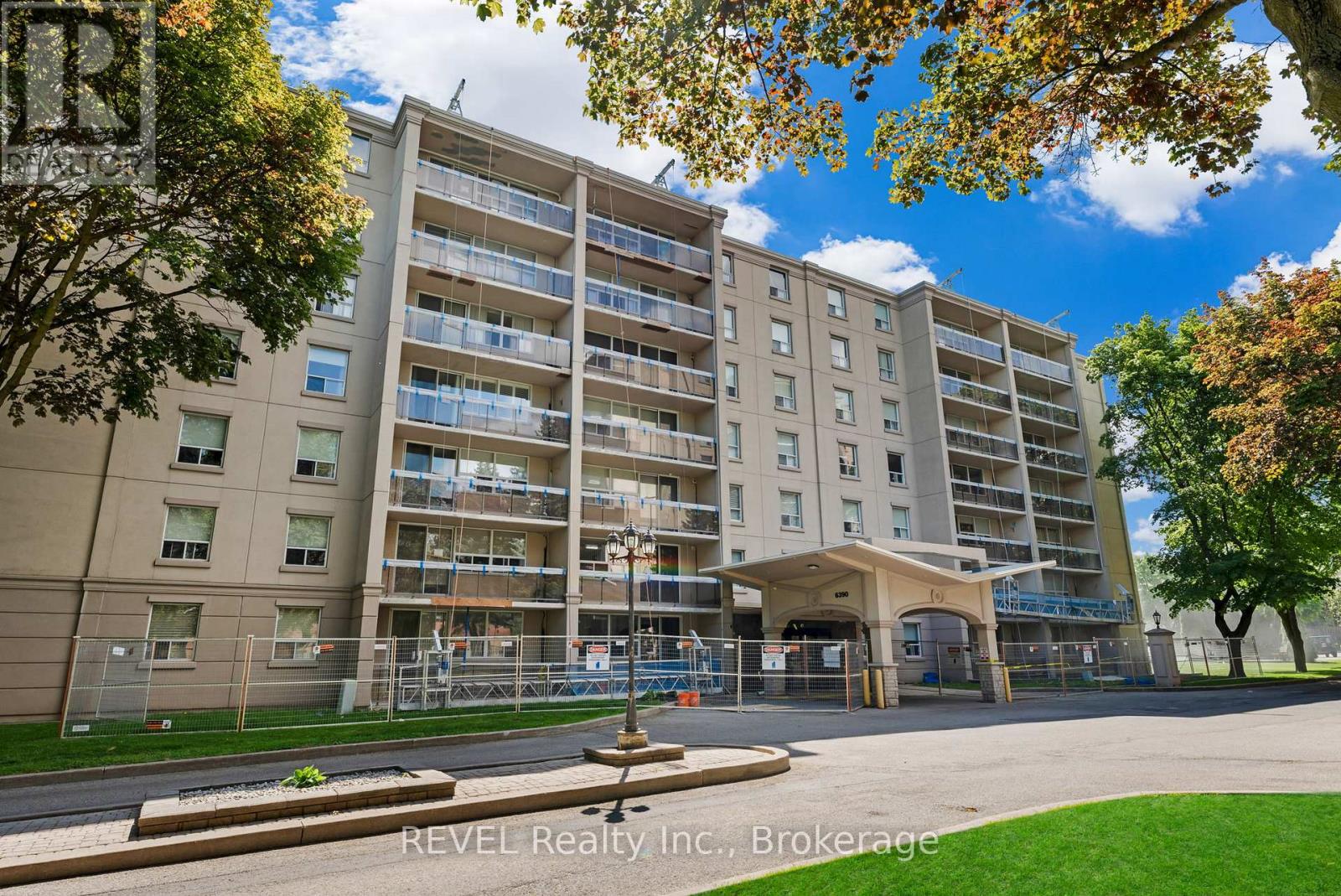 502 - 6390 Huggins Street, Niagara Falls, Ontario  L2H 1H1 - Photo 1 - X12155220