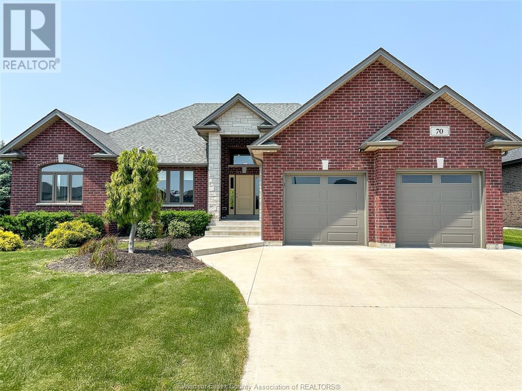 MLS# 25014752: 70 CONSERVATION, Kingsville, Canada