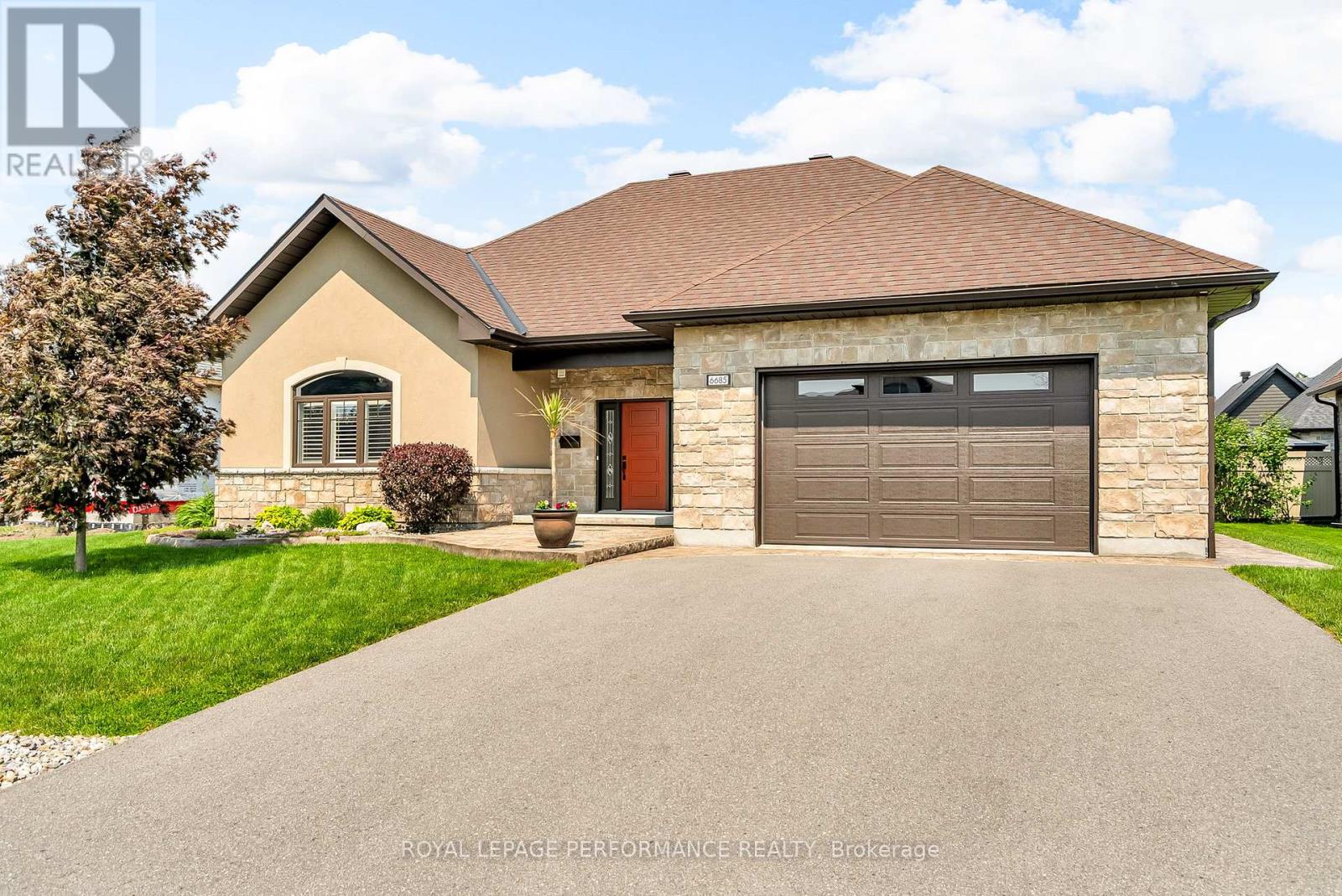 6685 YACHT BOULEVARD, south glengarry, Ontario
