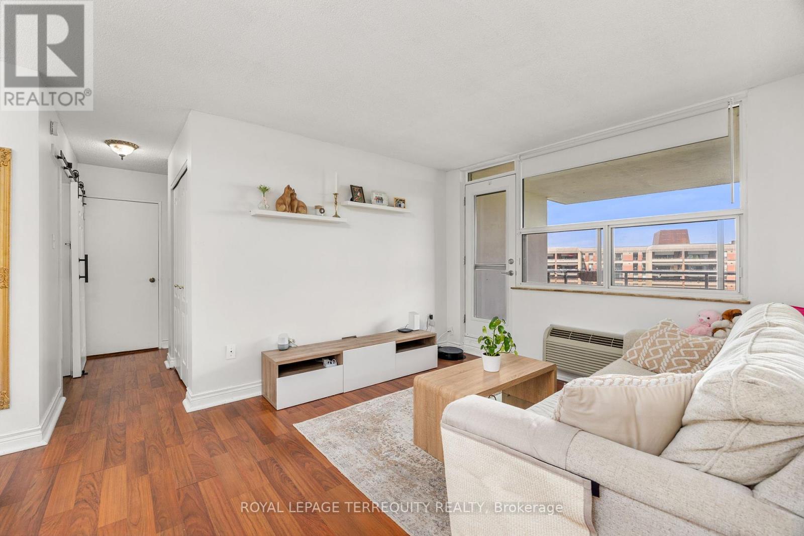 1006 - 966 Inverhouse Drive, Mississauga (Clarkson), Ontario  L5J 4B6 - Photo 6 - W12212452