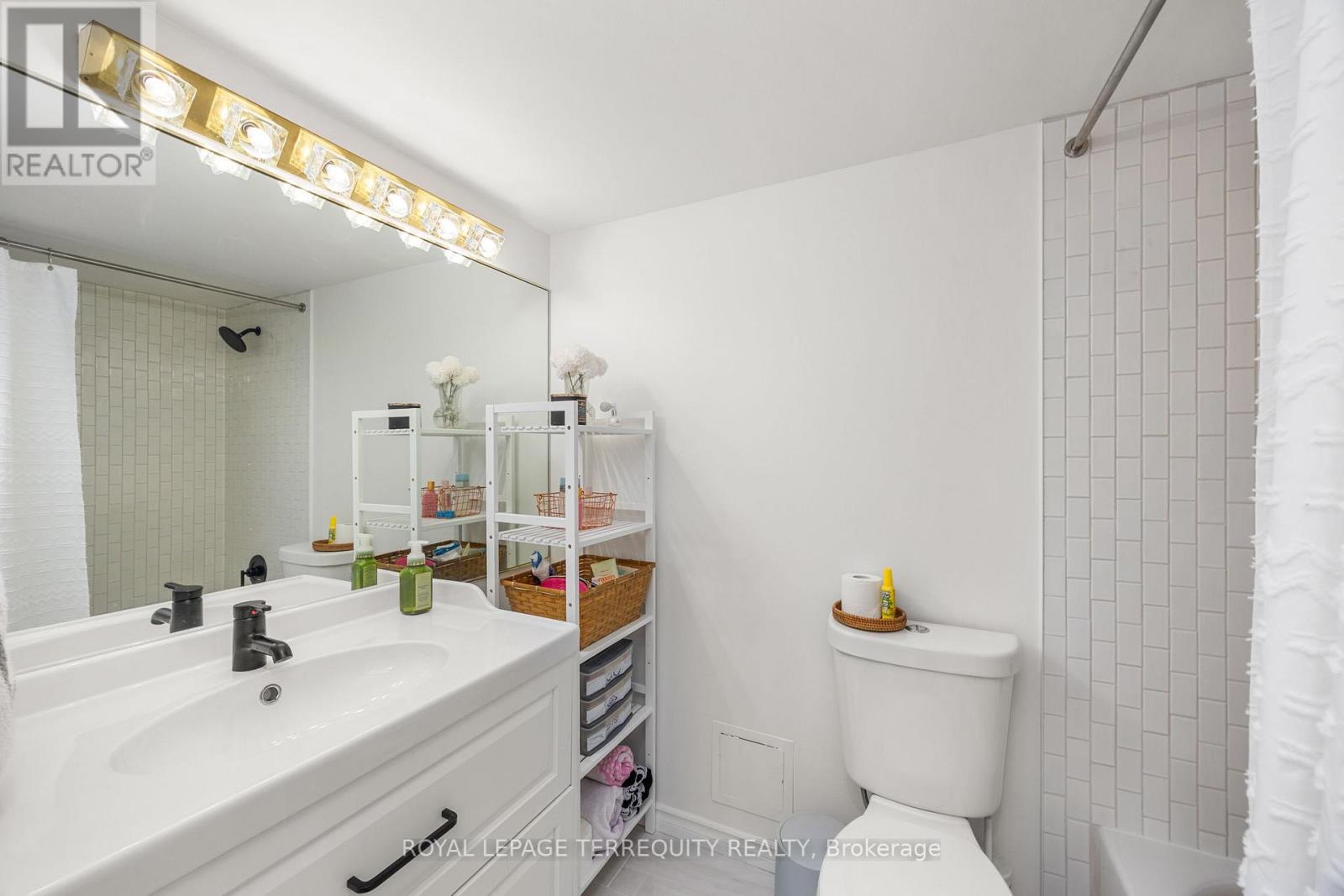 1006 - 966 Inverhouse Drive, Mississauga (Clarkson), Ontario  L5J 4B6 - Photo 15 - W12212452