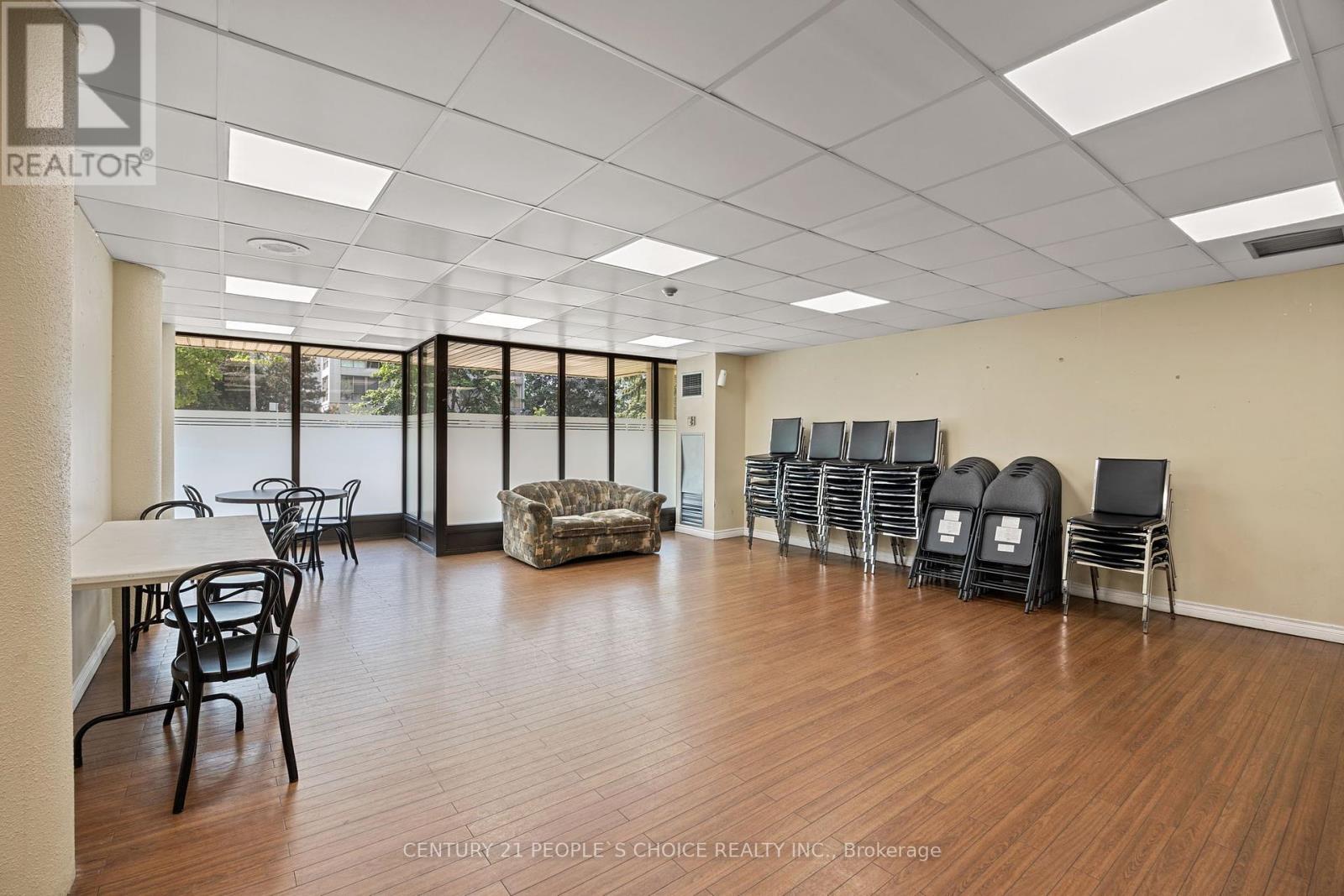 802 - 10 Markbrook Lane, Toronto (Mount Olive-Silverstone-Jamestown), Ontario  M9V 5E3 - Photo 23 - W12211339