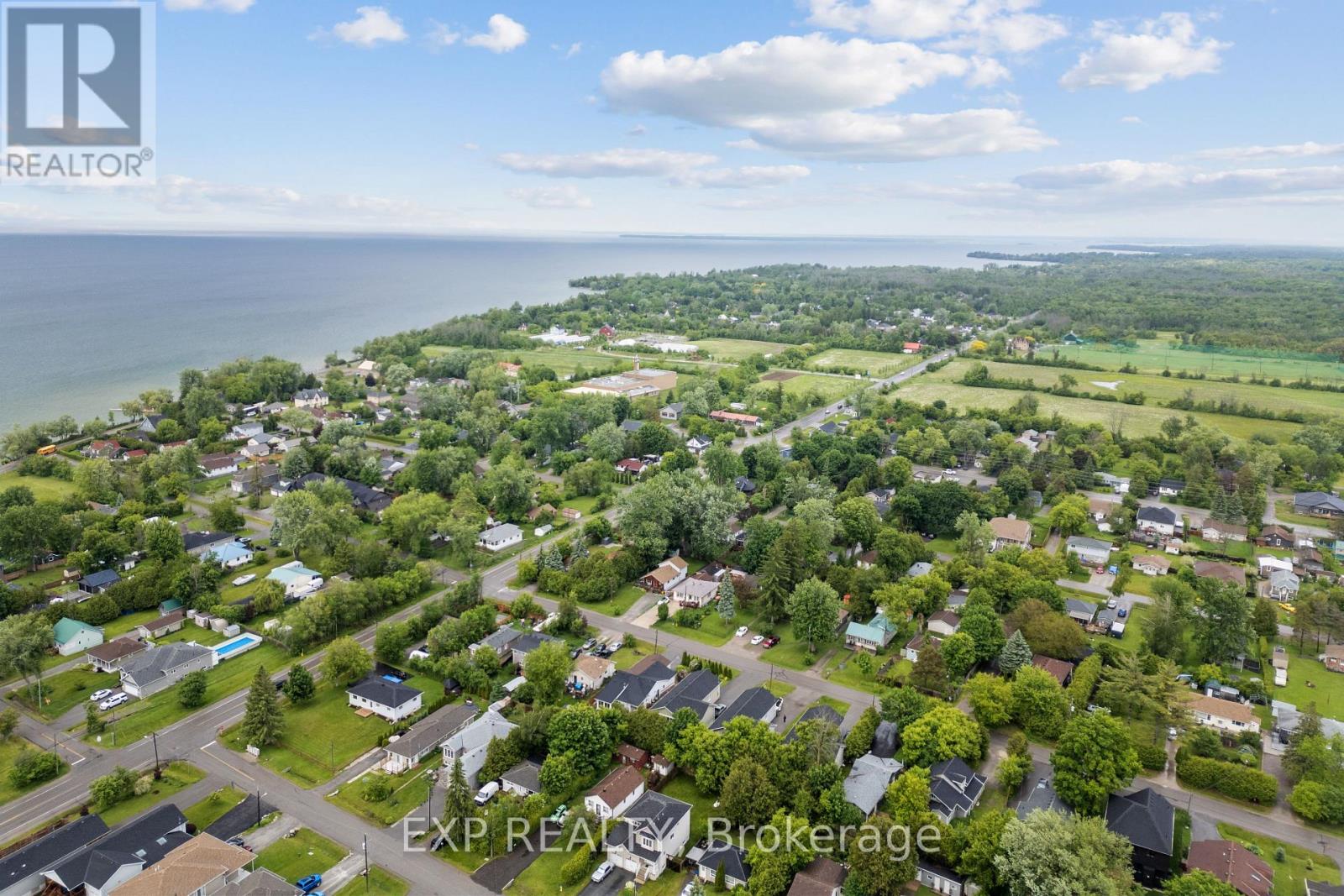 786 Churchill Lane, Georgina (Historic Lakeshore Communities), Ontario  L0E 1S0 - Photo 42 - N12214915