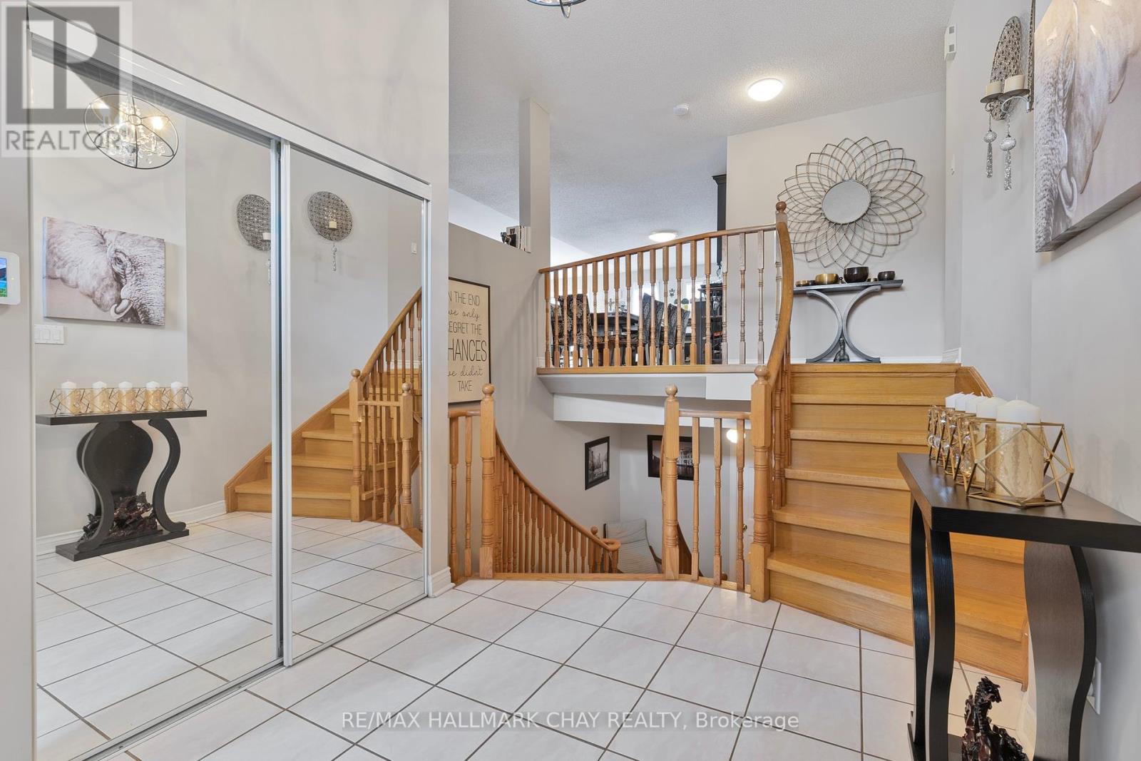 68 Bush Crescent, Wasaga Beach, Ontario  L9Z 1N1 - Photo 4 - S12214922