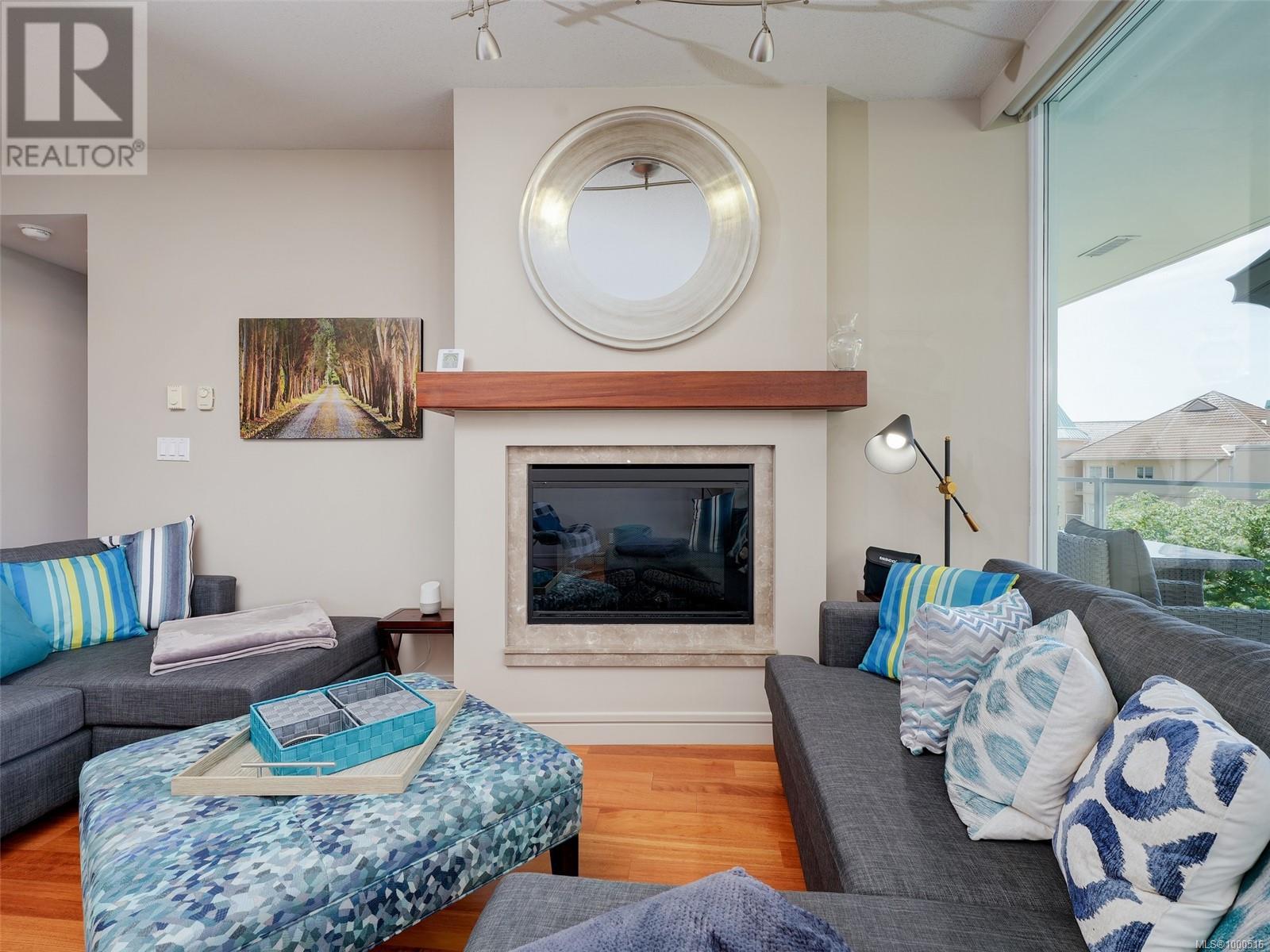 205 68 Songhees Rd, Victoria, British Columbia  V9A 0A3 - Photo 5 - 1000516