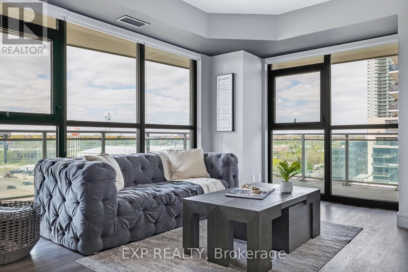 904 - 33 Shore Breeze Drive, Toronto (Mimico), Ontario  M8V 1A1 - Photo 10 - W12214908