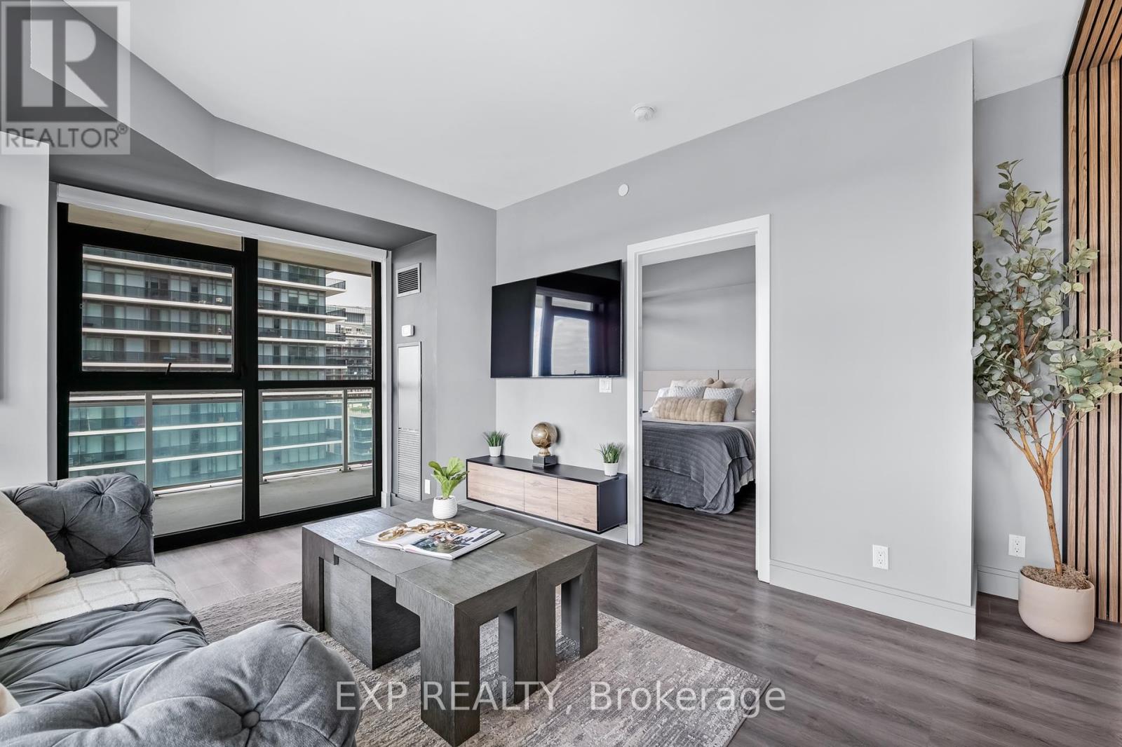 904 - 33 Shore Breeze Drive, Toronto (Mimico), Ontario  M8V 1A1 - Photo 12 - W12214908