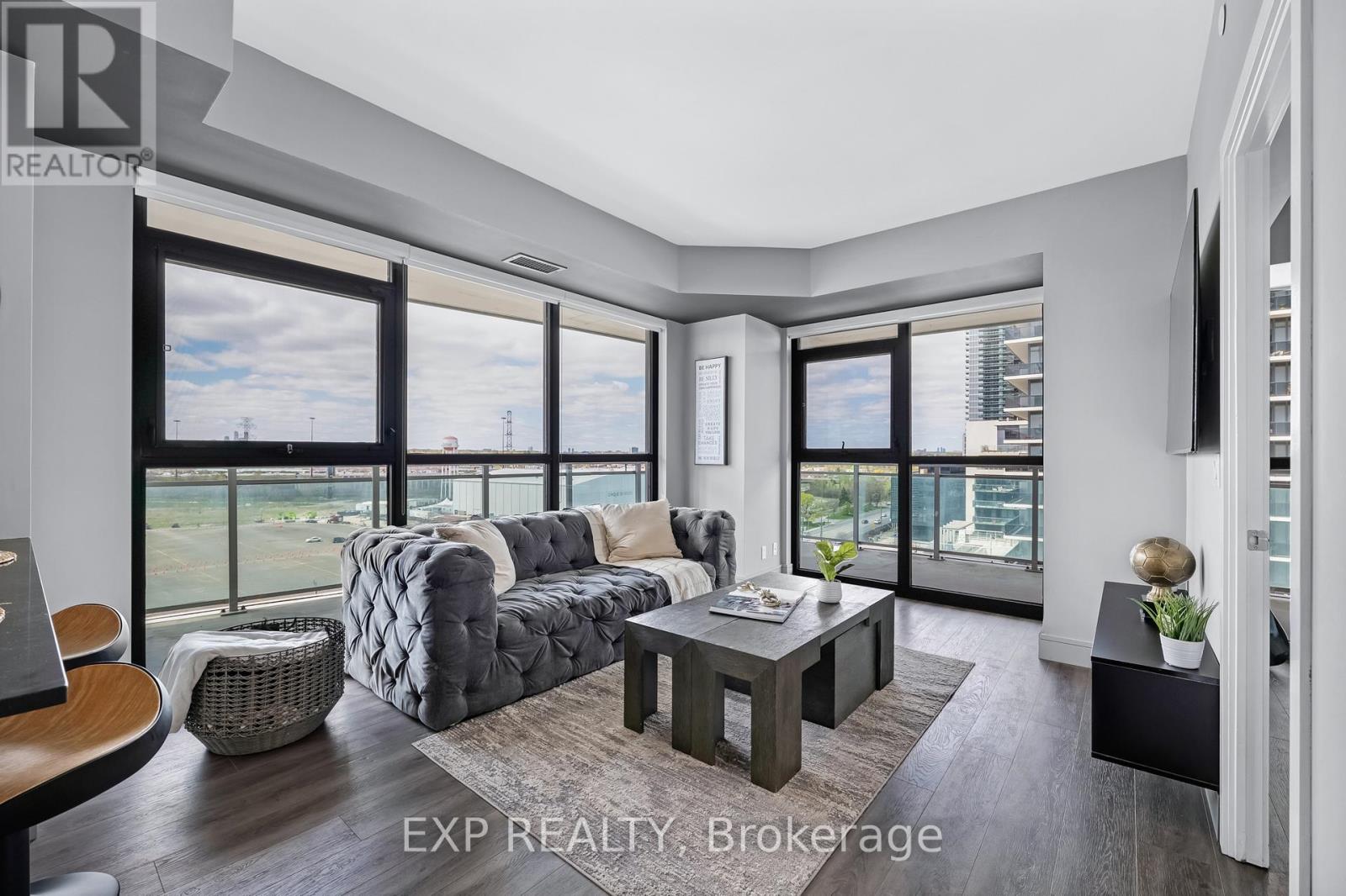 904 - 33 Shore Breeze Drive, Toronto (Mimico), Ontario  M8V 1A1 - Photo 9 - W12214908