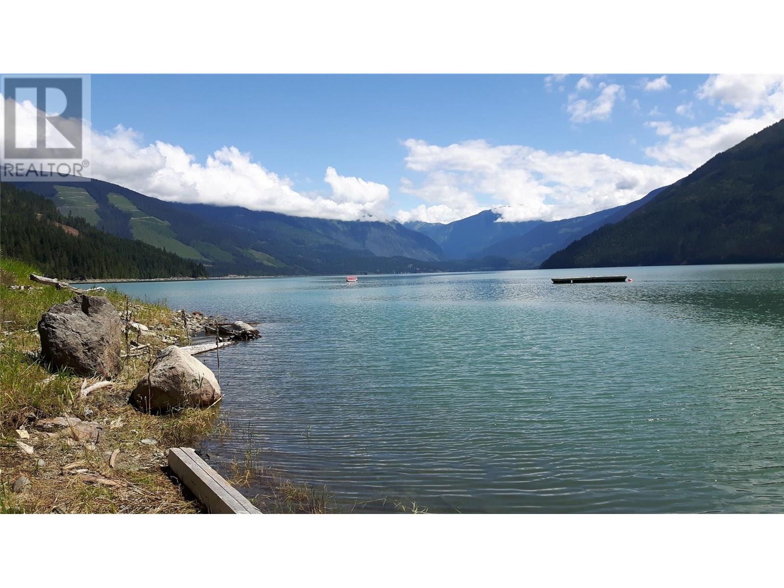 Lot 2 Whiskey Pointe, Revelstoke, British Columbia