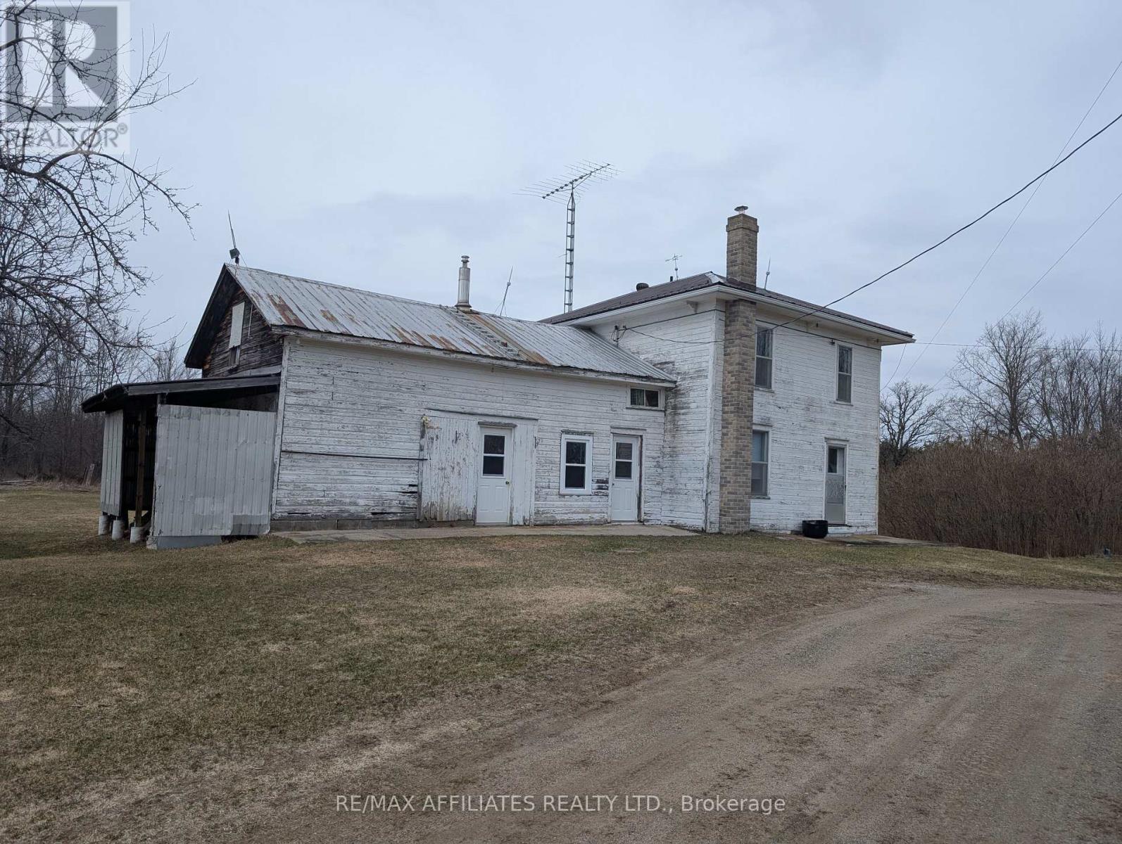 1390 Struthers Road, Frontenac (Frontenac Centre), Ontario  K0H 1T0 - Photo 3 - X12077258