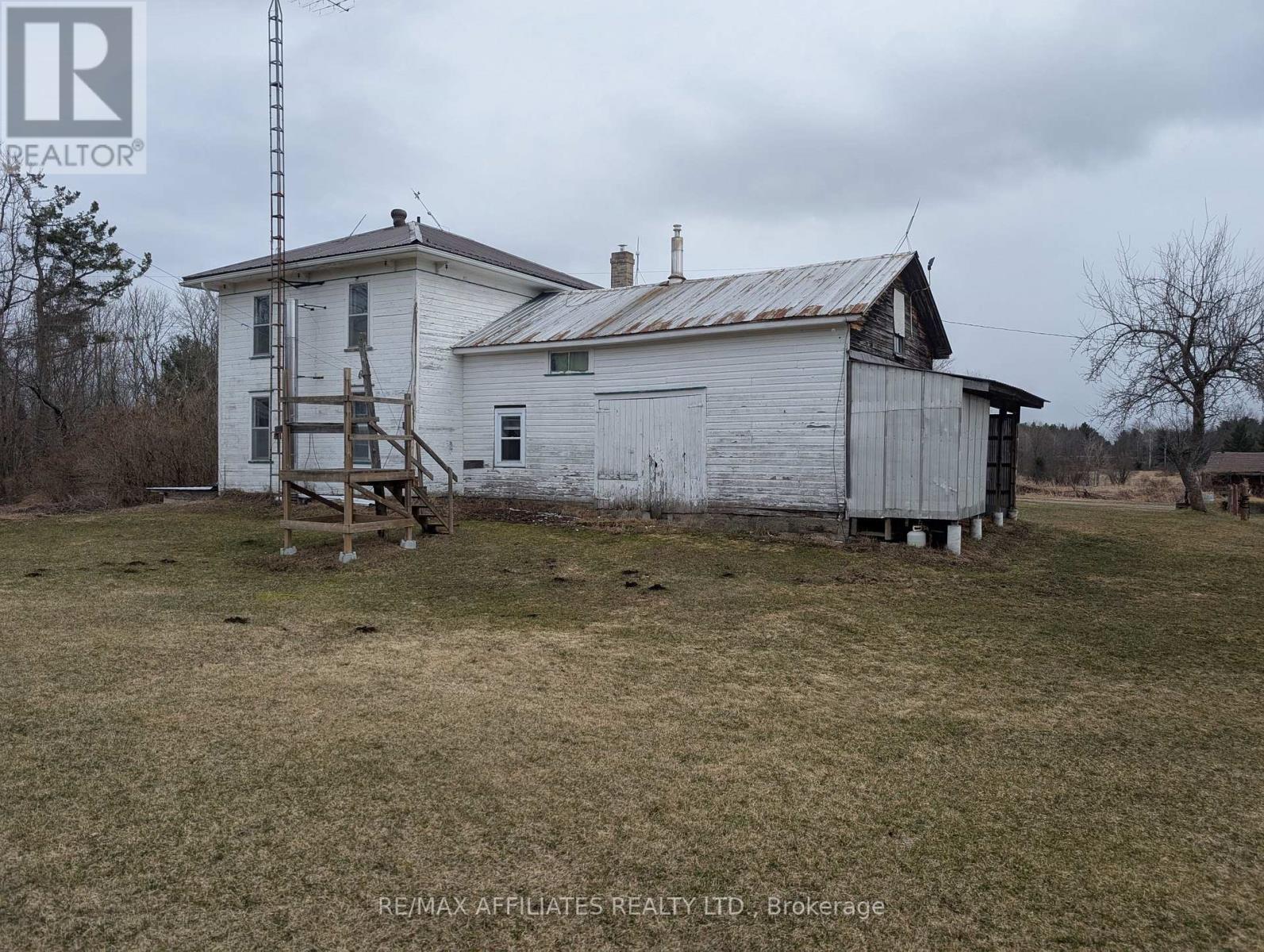 1390 Struthers Road, Frontenac (Frontenac Centre), Ontario  K0H 1T0 - Photo 4 - X12077258