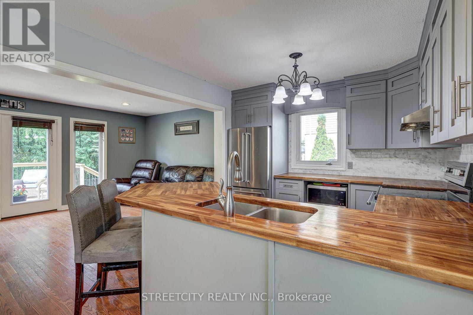 Photo 12 of 50 for 61 Meadowvale Drive