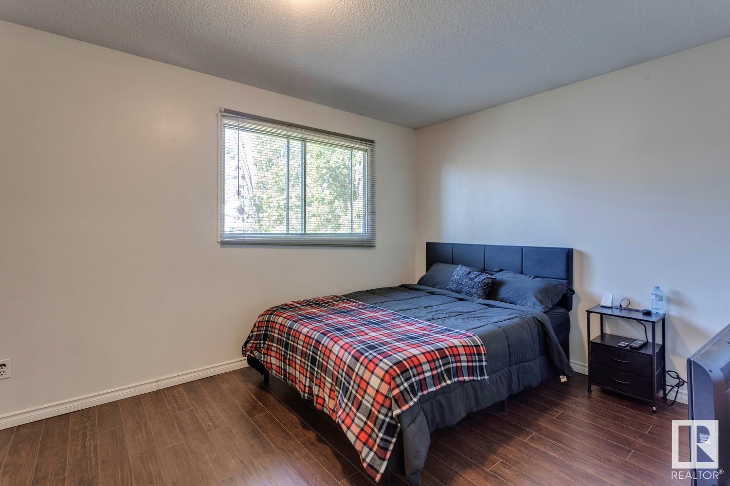 Property at 10212-10214 79 ST NW image 5