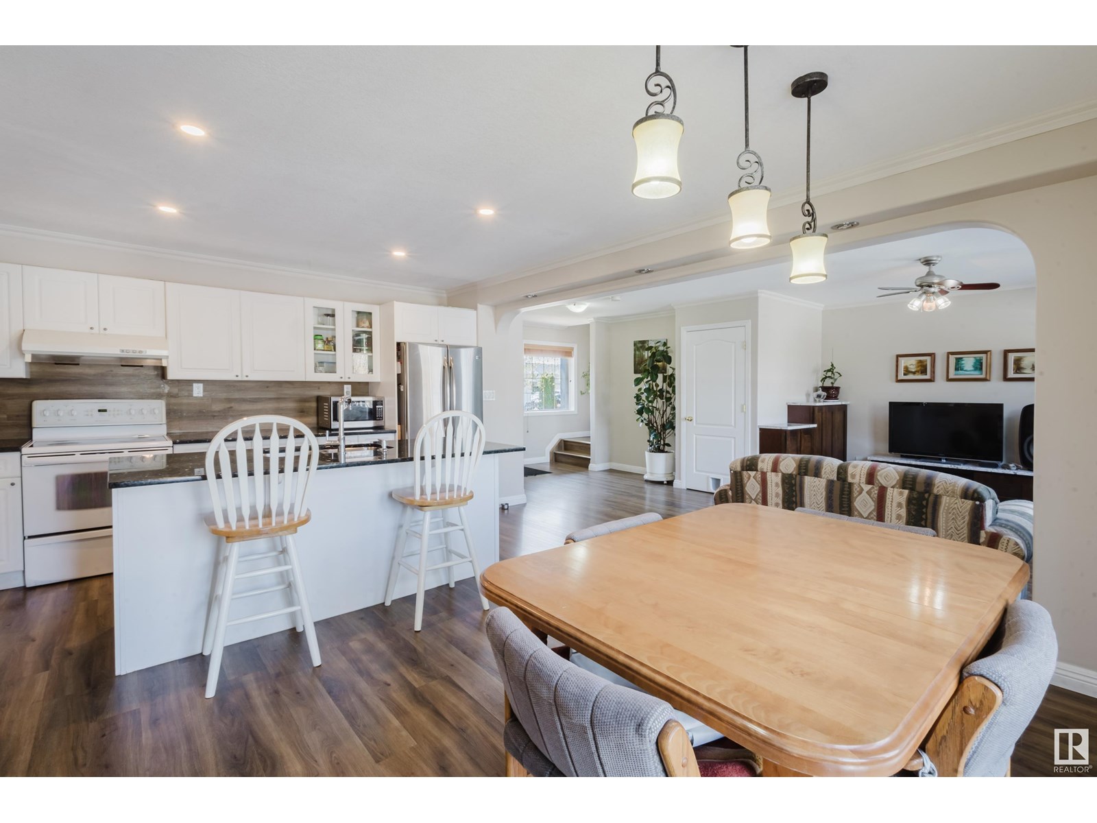 Property at 11532 170 AV NW image 1