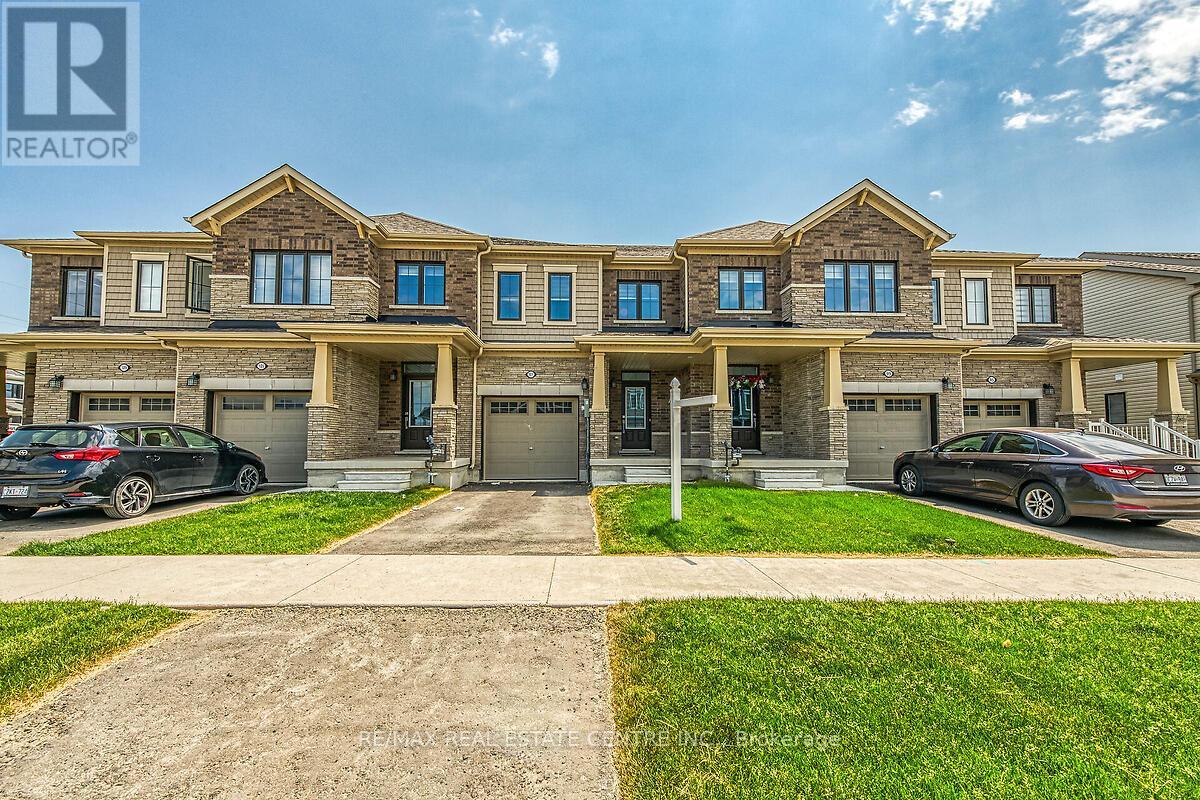101 Selection Heights, Thorold, Ontario  L2V 0N7 - Photo 3 - X12214962