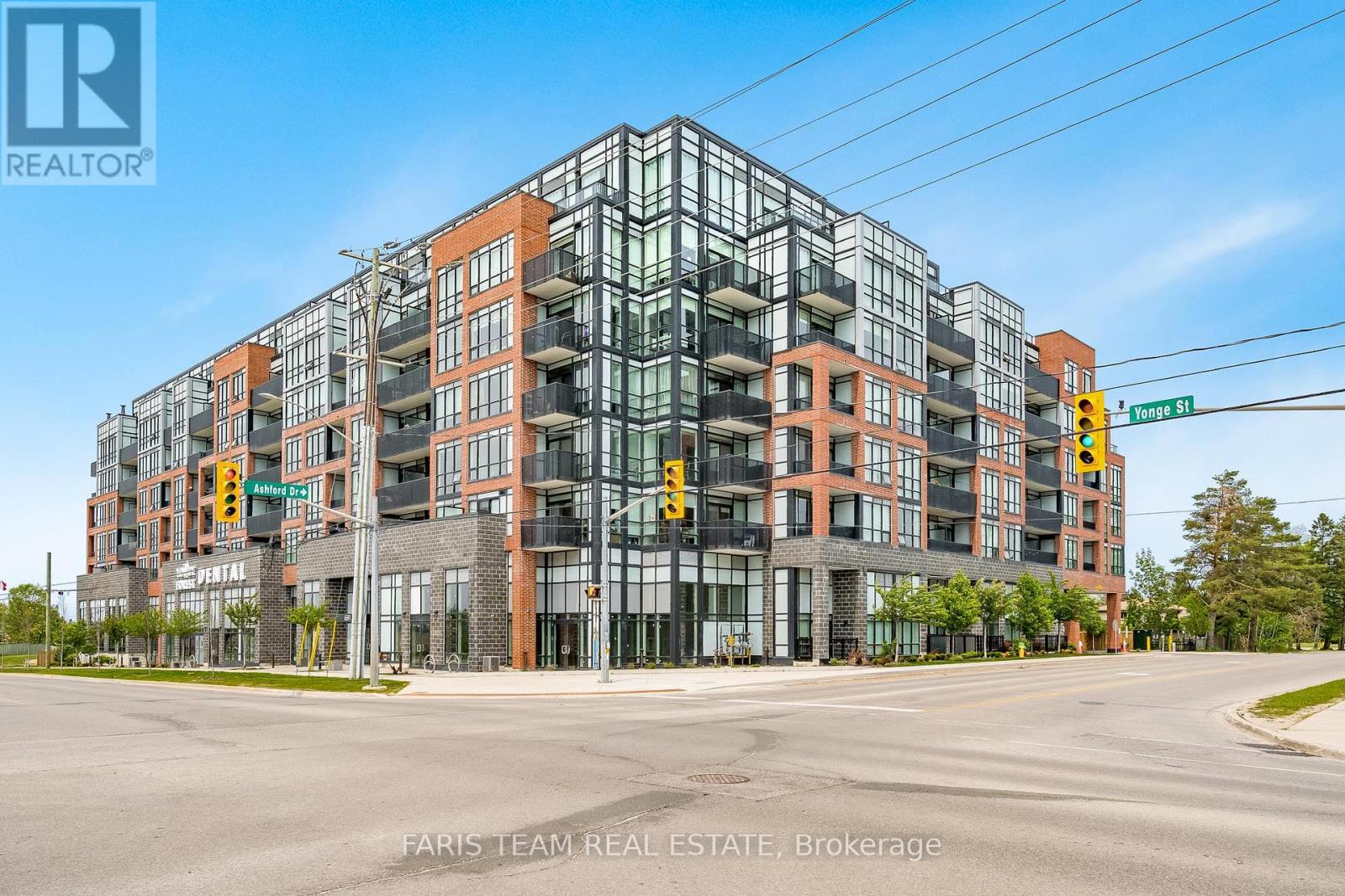 Property at 311 - 681 YONGE STREET image 2