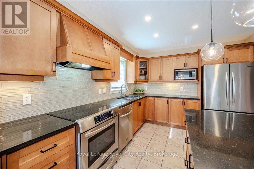 16 Hall Avenue, Guelph, Ontario  N1L 0B3 - Photo 16 - X12214986