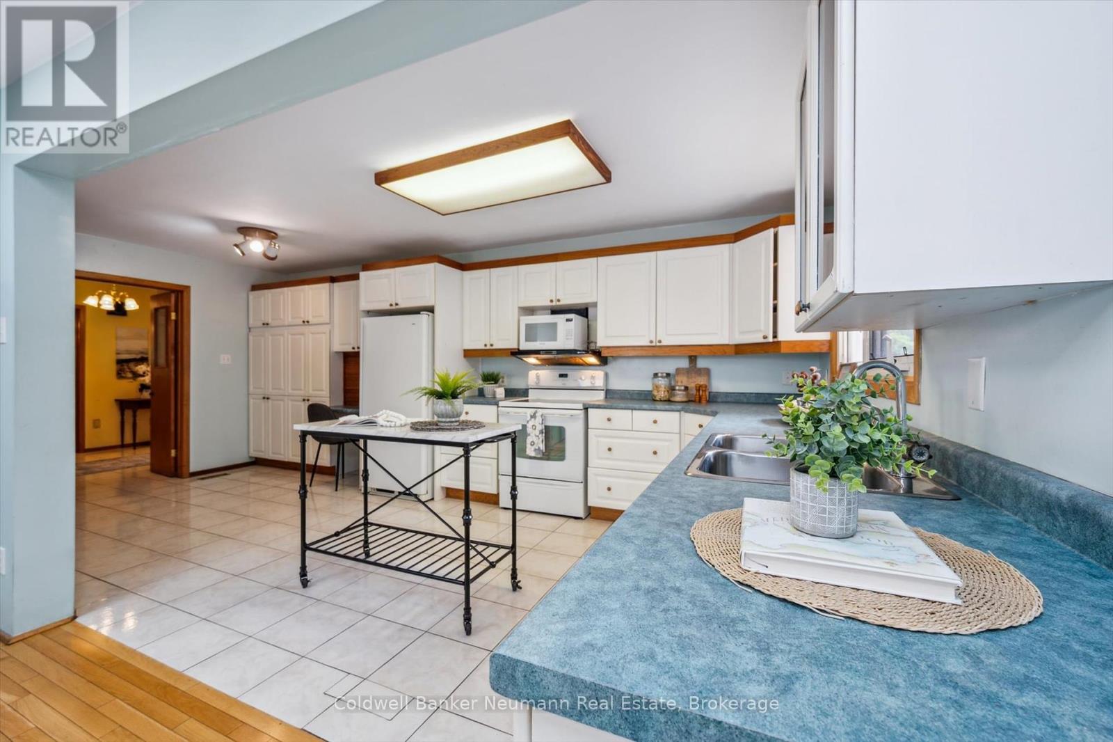 35 Rickson Avenue, Guelph, Ontario  N1G 2W9 - Photo 16 - X12215004