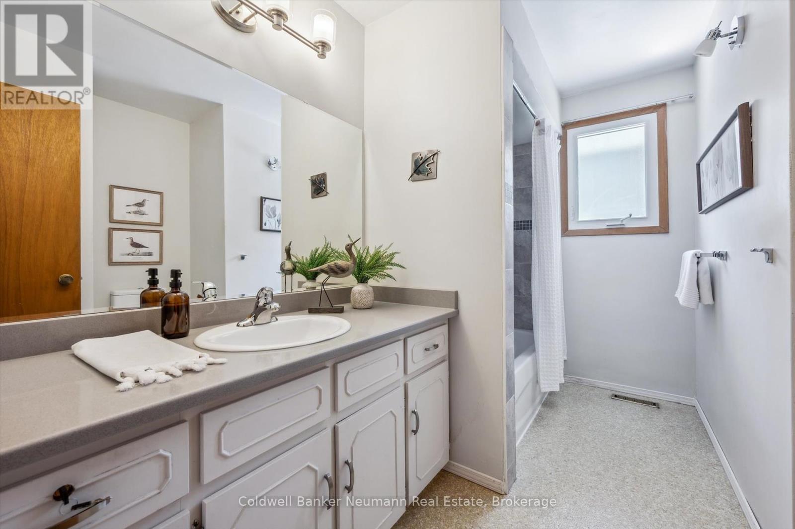 35 Rickson Avenue, Guelph, Ontario  N1G 2W9 - Photo 26 - X12215004