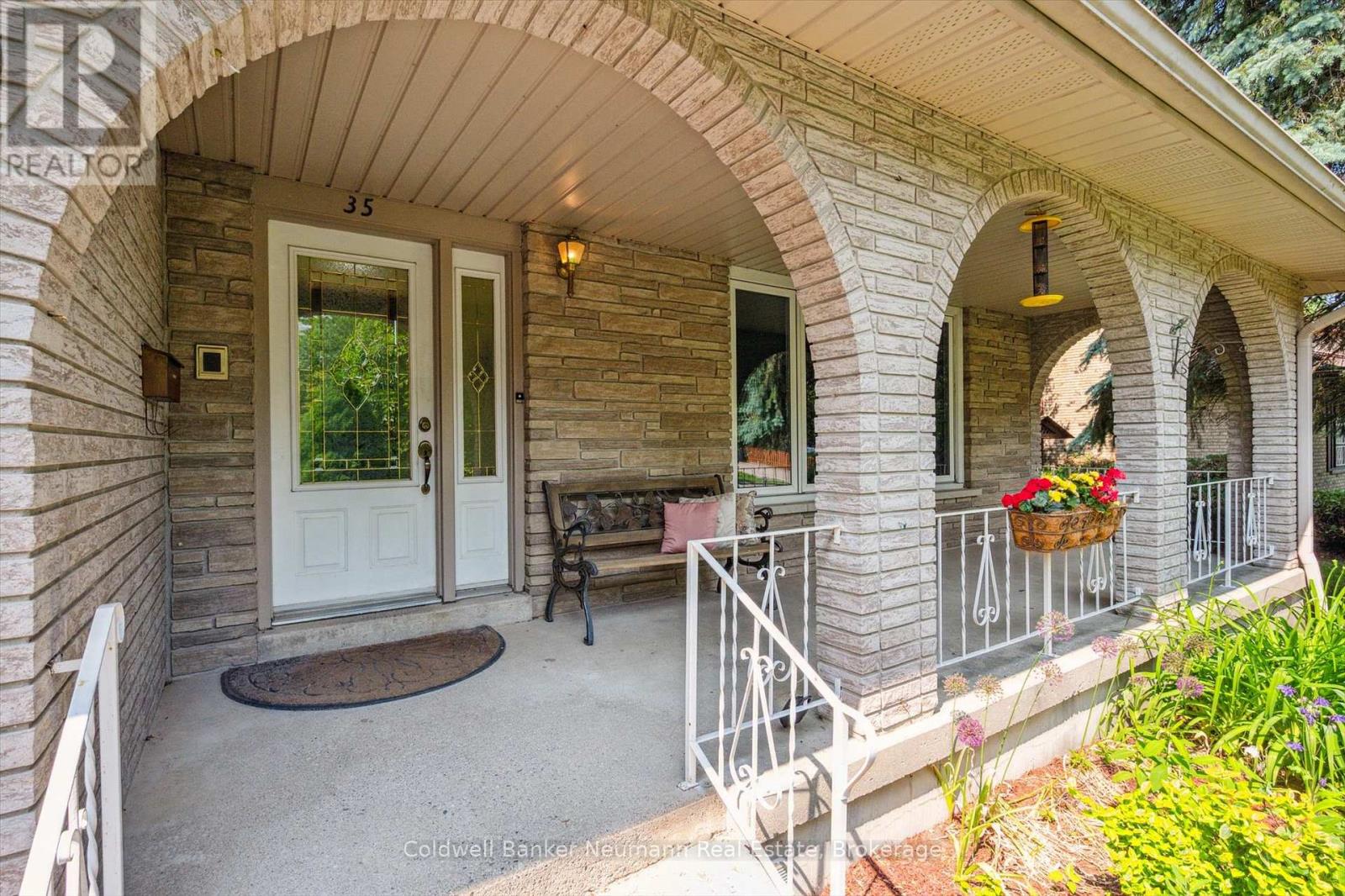 35 Rickson Avenue, Guelph, Ontario  N1G 2W9 - Photo 3 - X12215004