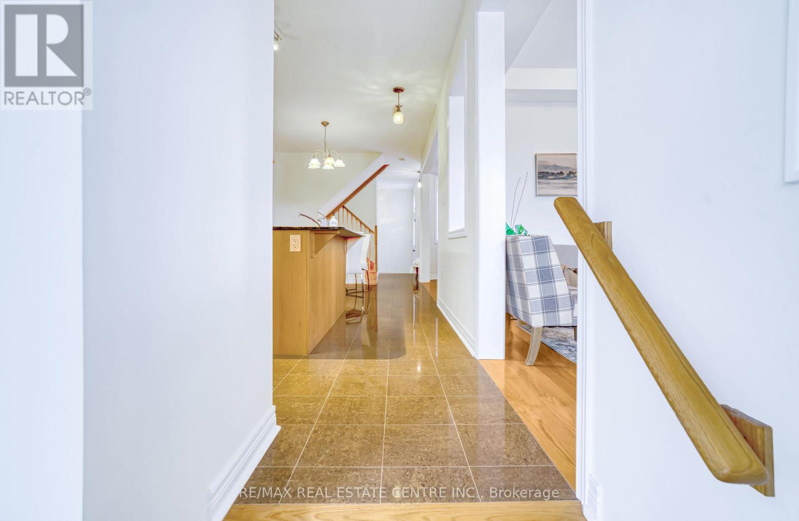 22 Jocada Court, Richmond Hill (Oak Ridges), Ontario  L4E 0Z5 - Photo 6 - N12212719