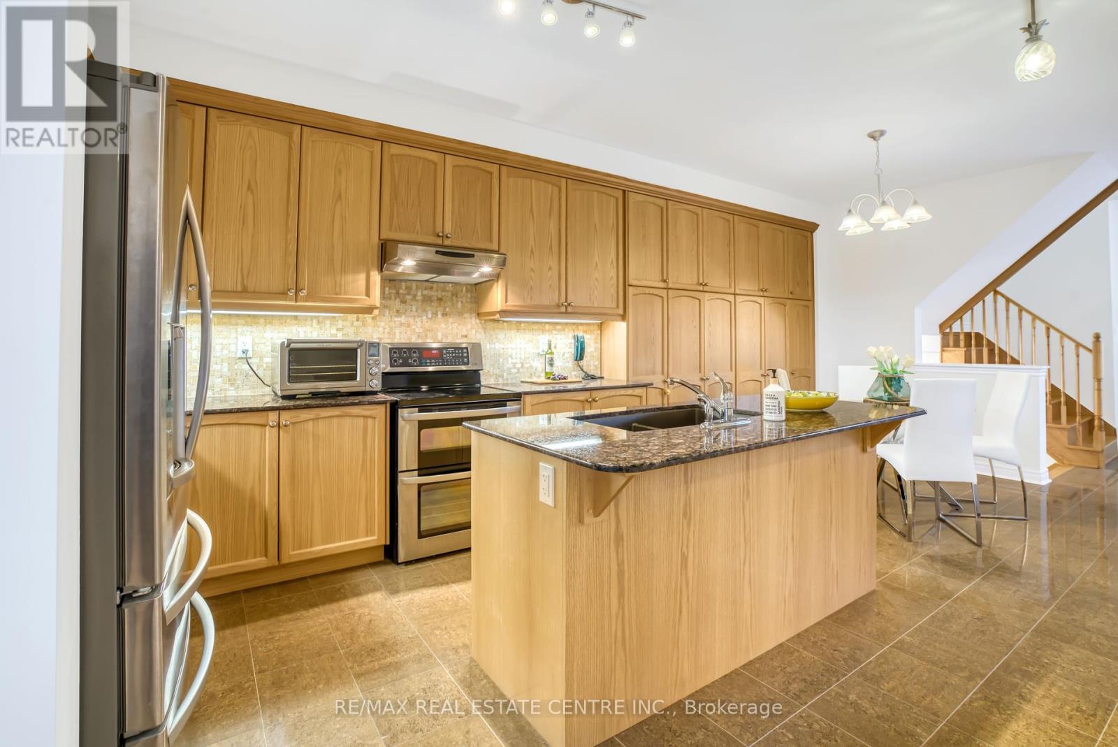 22 Jocada Court, Richmond Hill (Oak Ridges), Ontario  L4E 0Z5 - Photo 13 - N12212719