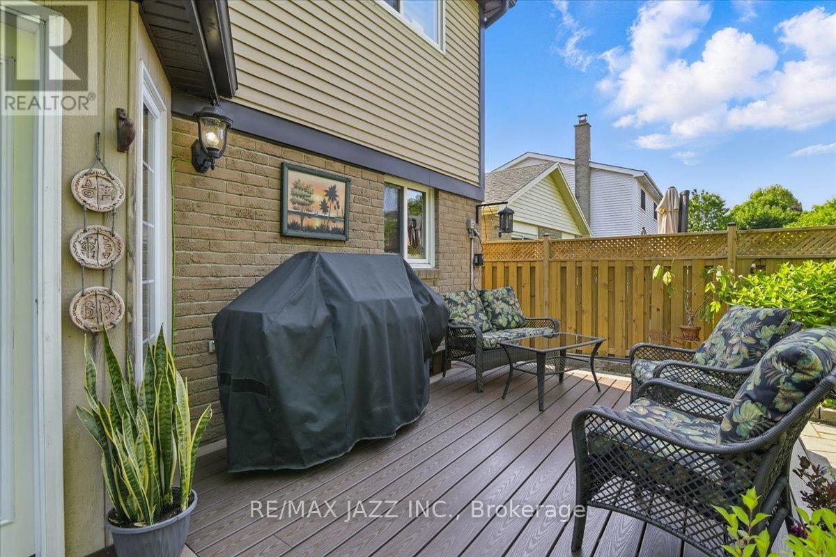 653 Cowan Circle, Pickering, Ontario  L1W 3K6 - Photo 37 - E12214966