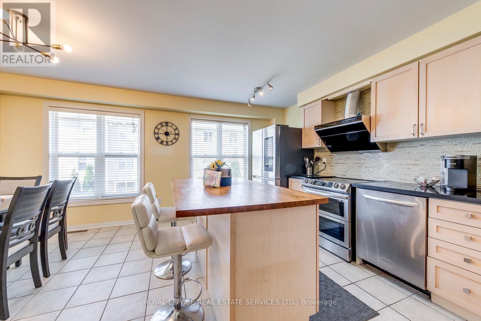 161 - 5980 Whitehorn Avenue, Mississauga, Ontario  L5V 2Y3 - Photo 8 - W12036145