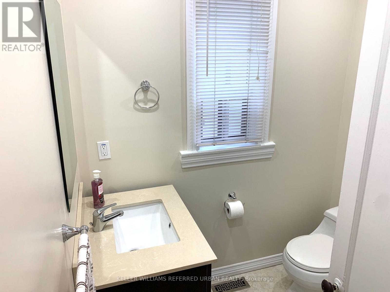 Main - 591 Jane Street, Toronto, Ontario  M6S 4A3 - Photo 8 - W12206622