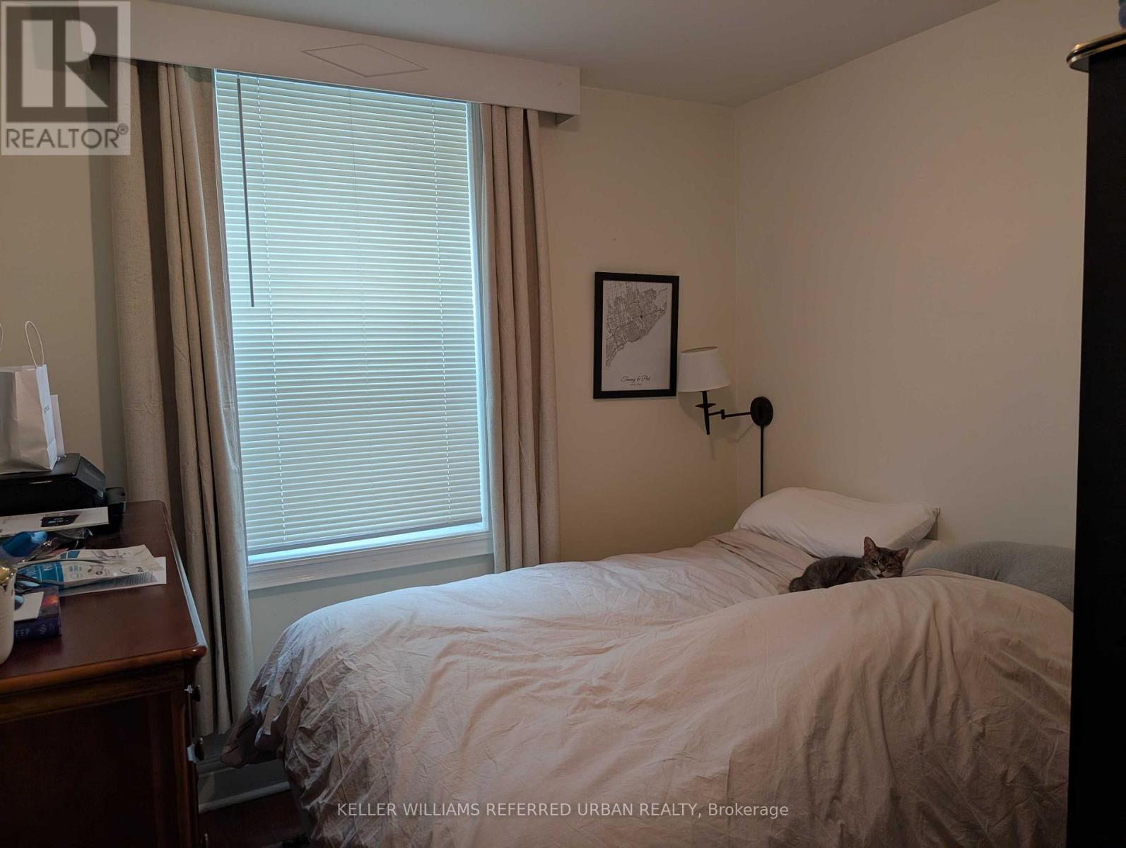 Main - 591 Jane Street, Toronto, Ontario  M6S 4A3 - Photo 7 - W12206622