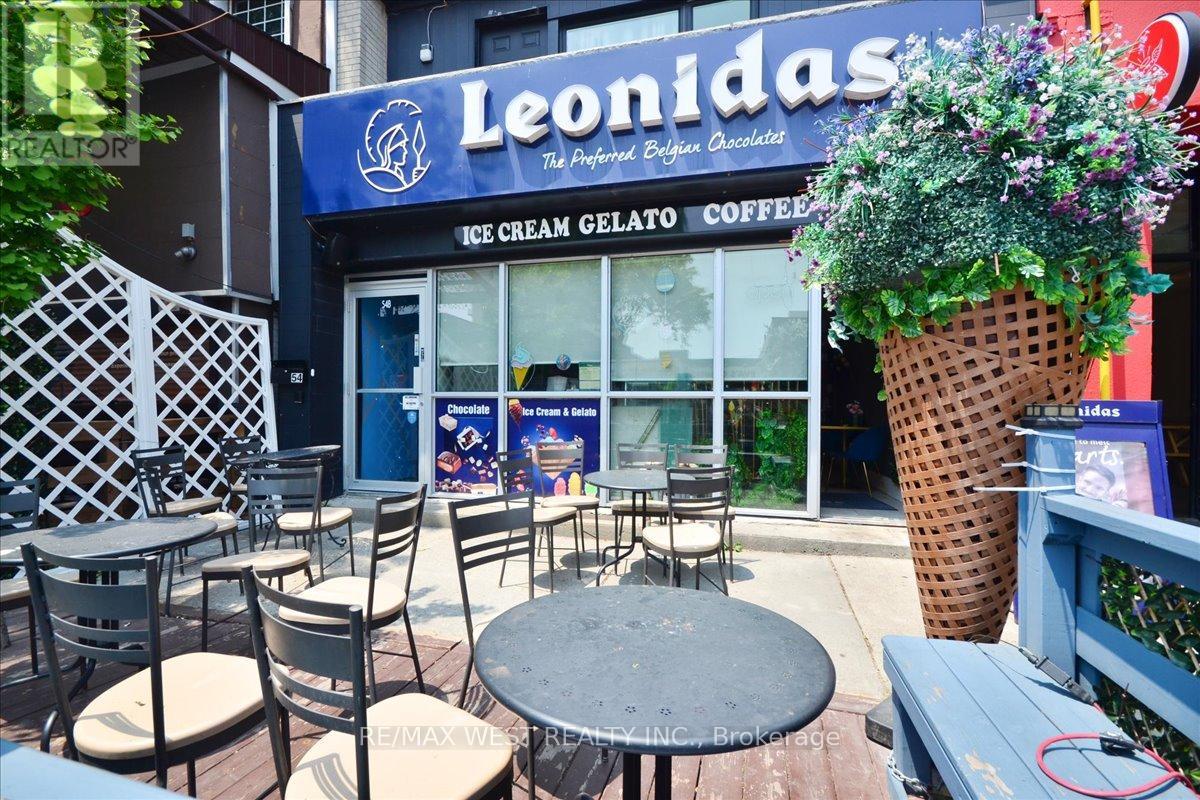 54 Lakeshore Road E, Mississauga, Ontario  L5G 1E1 - Photo 1 - W12212315