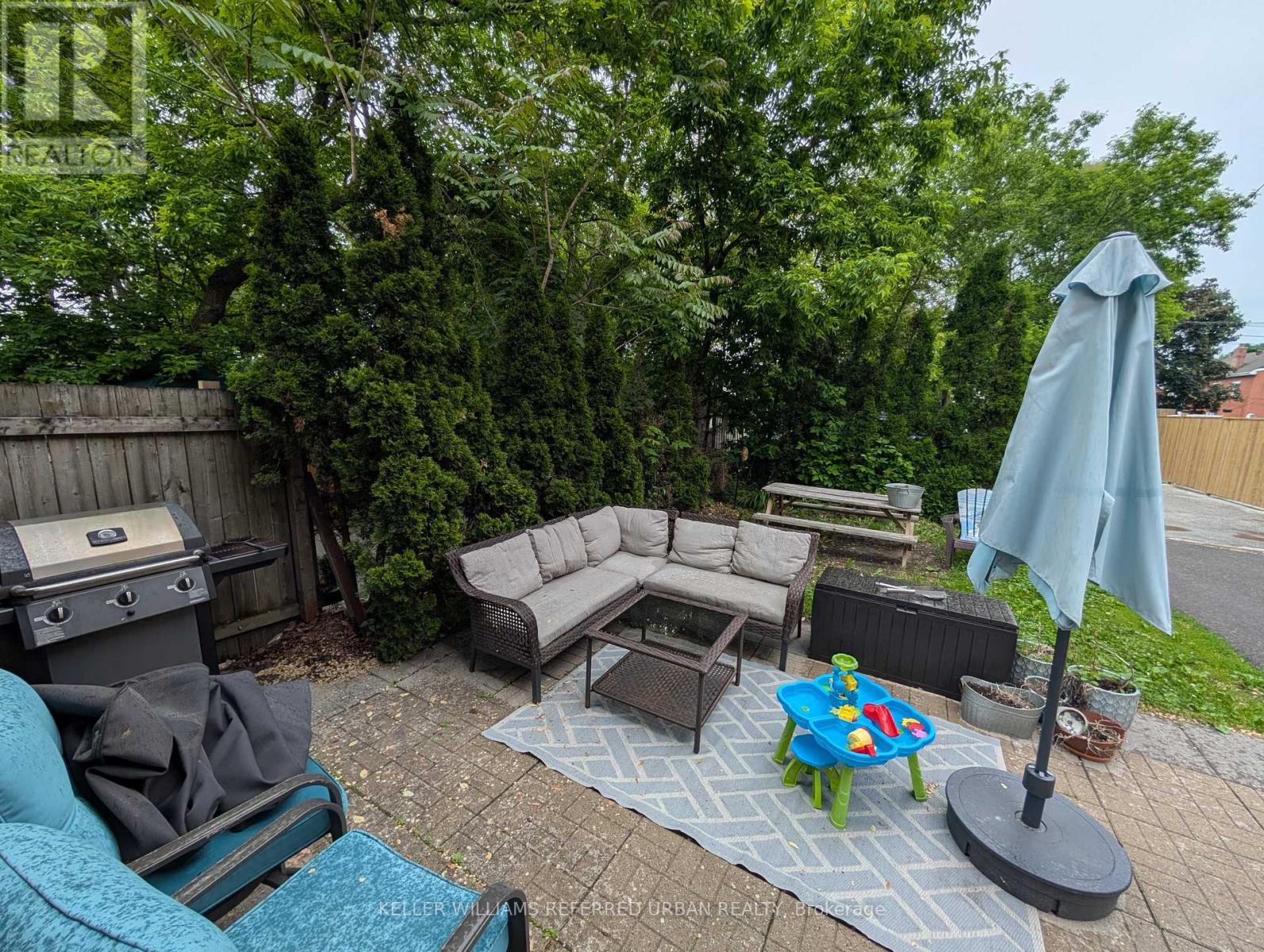 Main - 591 Jane Street, Toronto, Ontario  M6S 4A3 - Photo 10 - W12206622