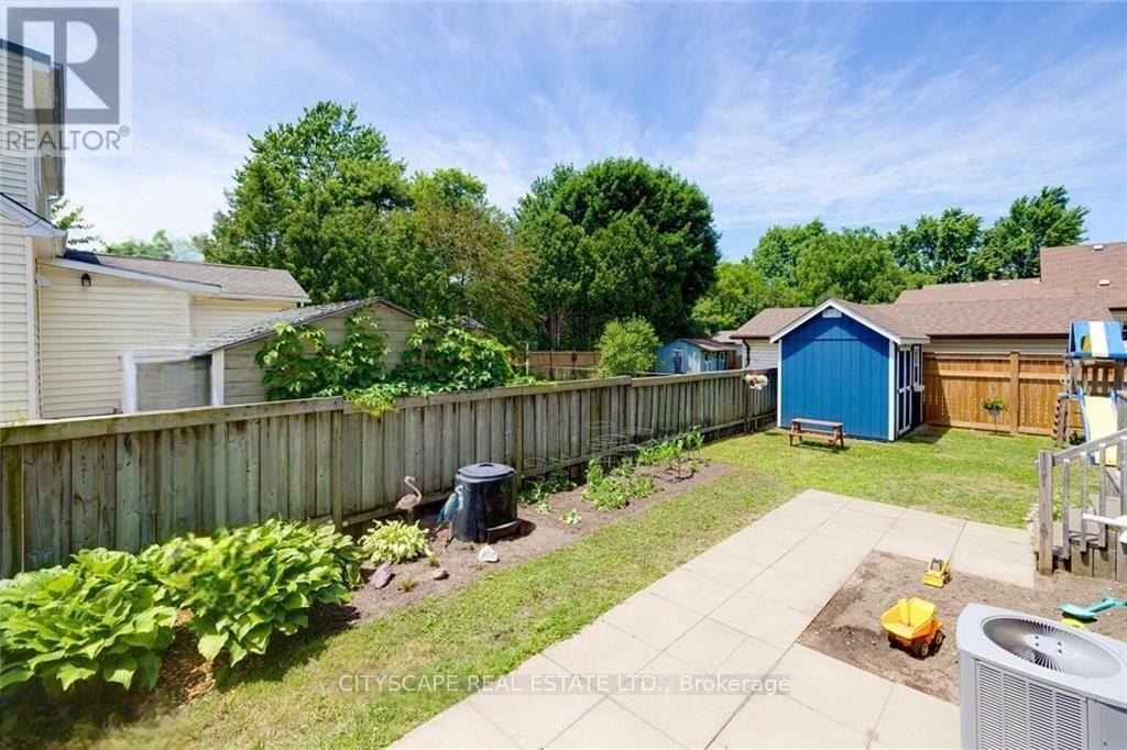Photo 31 of 39 for 621 Glasgow Street N