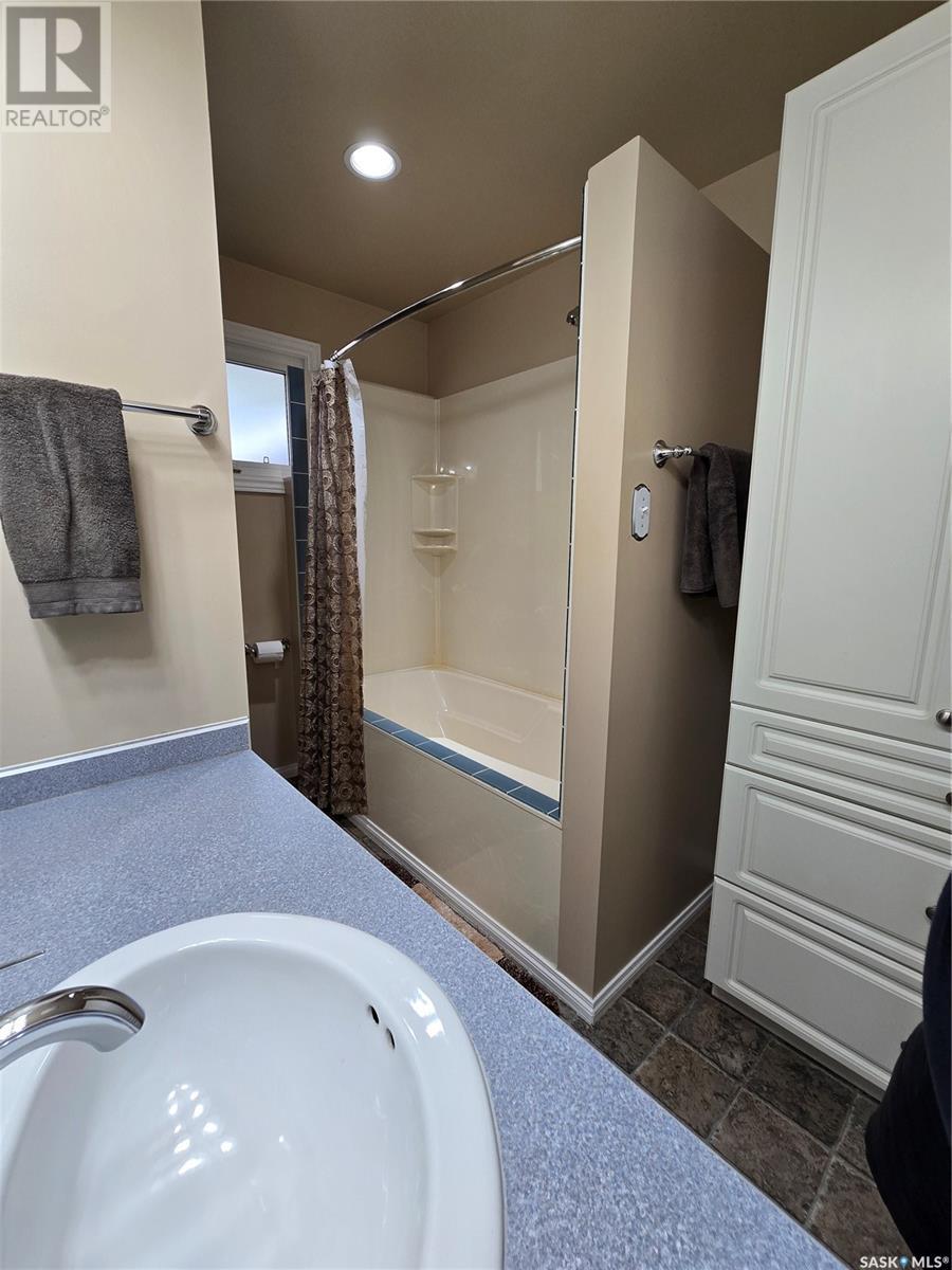 9 Kootenay Drive, Saskatoon, Saskatchewan  S7K 1J2 - Photo 37 - SK008811