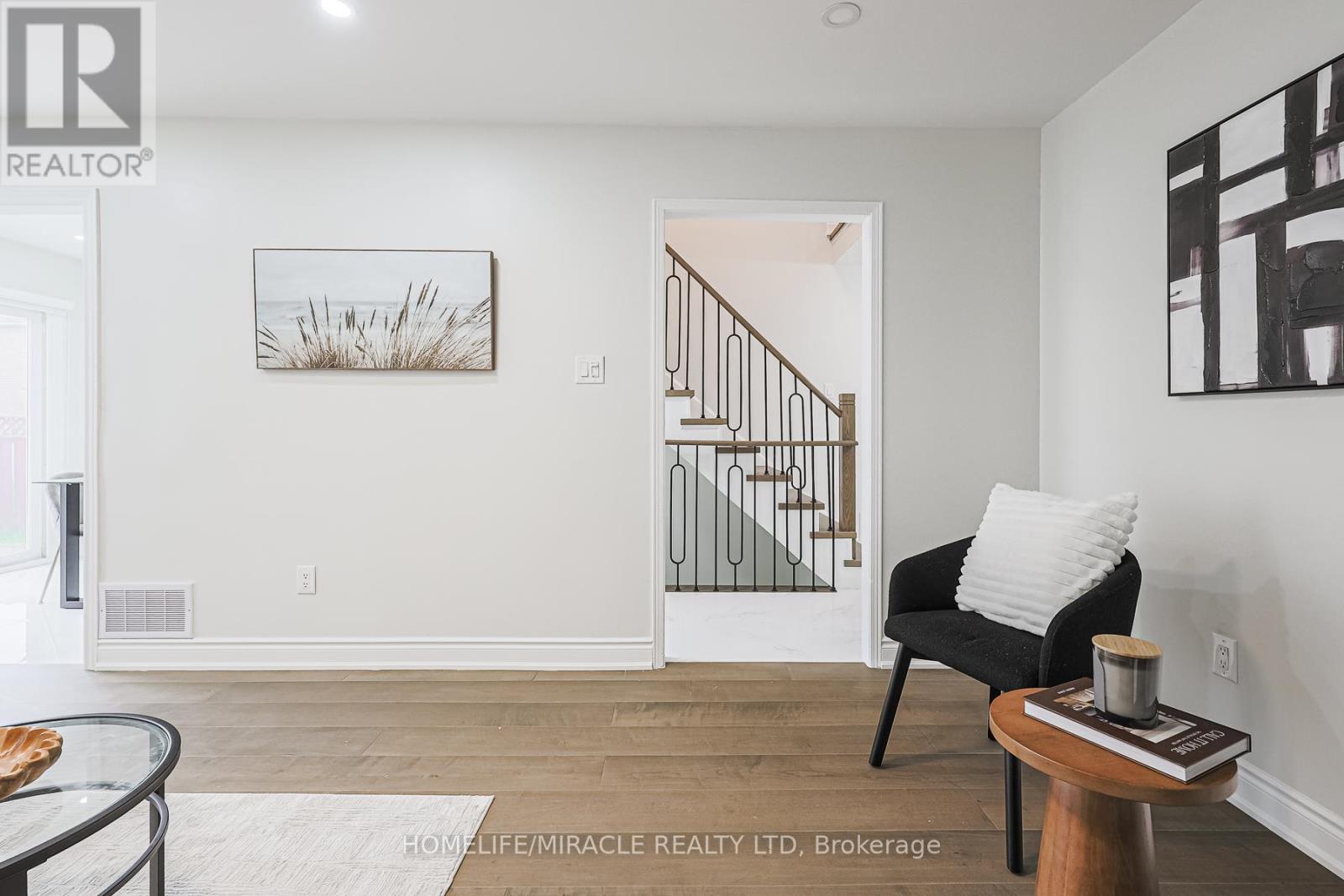 3 Hawkway Court, Brampton (Fletcher's West), Ontario  L6Y 4K7 - Photo 25 - W12212807
