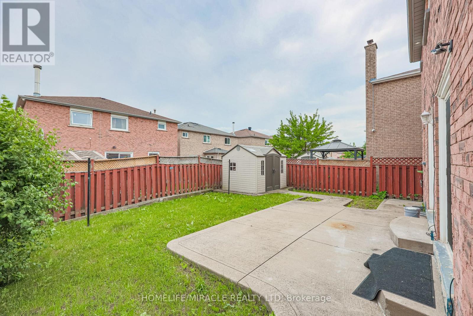 3 Hawkway Court, Brampton (Fletcher's West), Ontario  L6Y 4K7 - Photo 44 - W12212807