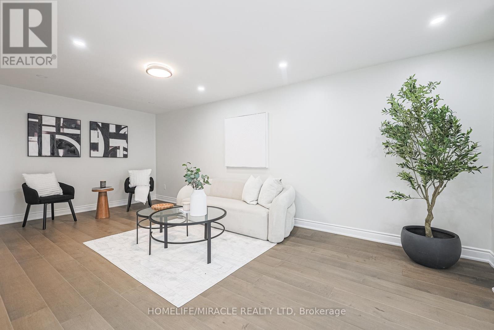 3 Hawkway Court, Brampton (Fletcher's West), Ontario  L6Y 4K7 - Photo 21 - W12212807