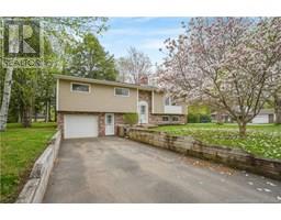 15 Sinclair Lane, New Maryland, New Brunswick
