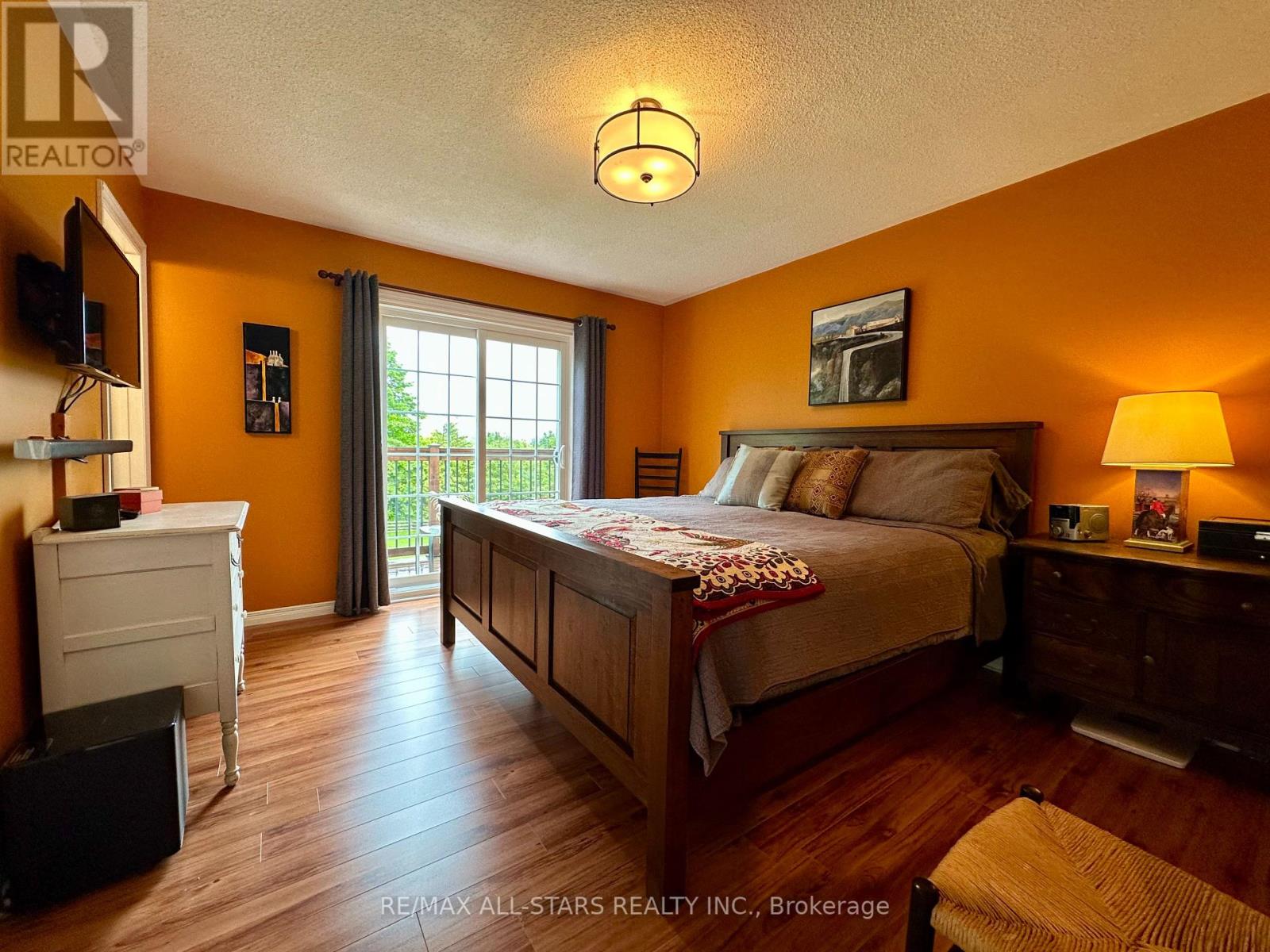 243 West Street, Kawartha Lakes, Ontario  K0M 1A0 - Photo 19 - X12182400