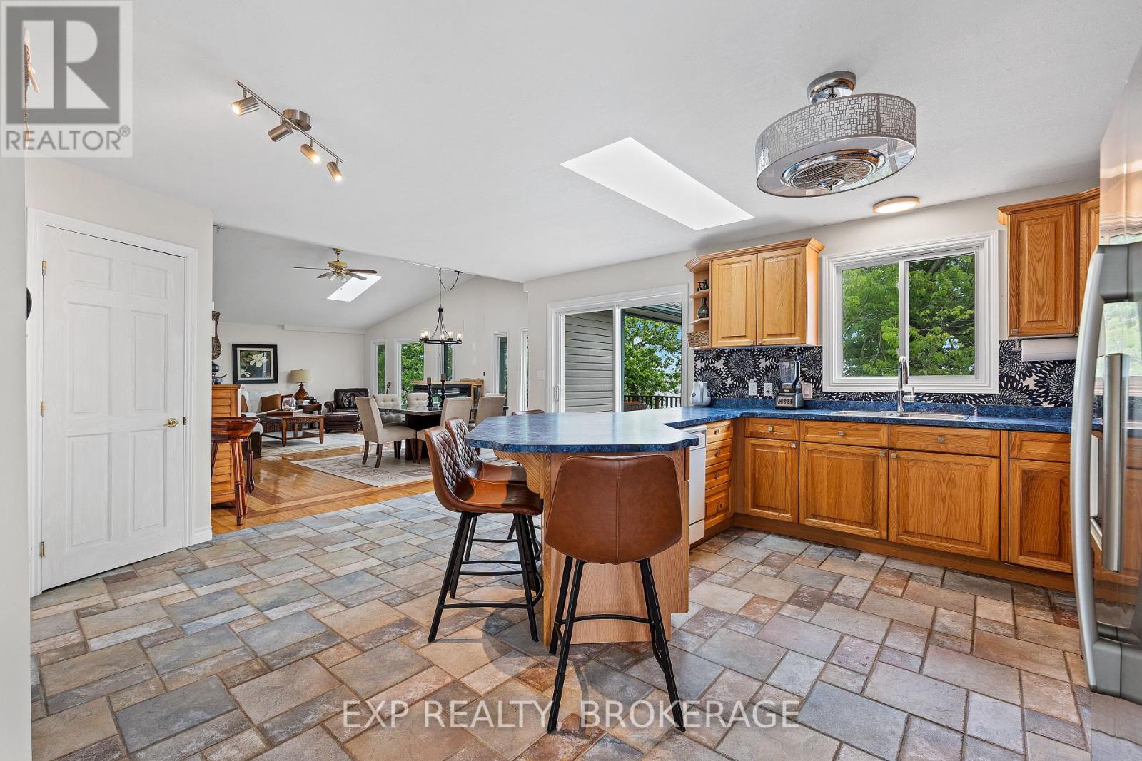 168b Gold Coast Lane, Frontenac Islands (The Islands), Ontario  K0H 2Y0 - Photo 8 - X12214751