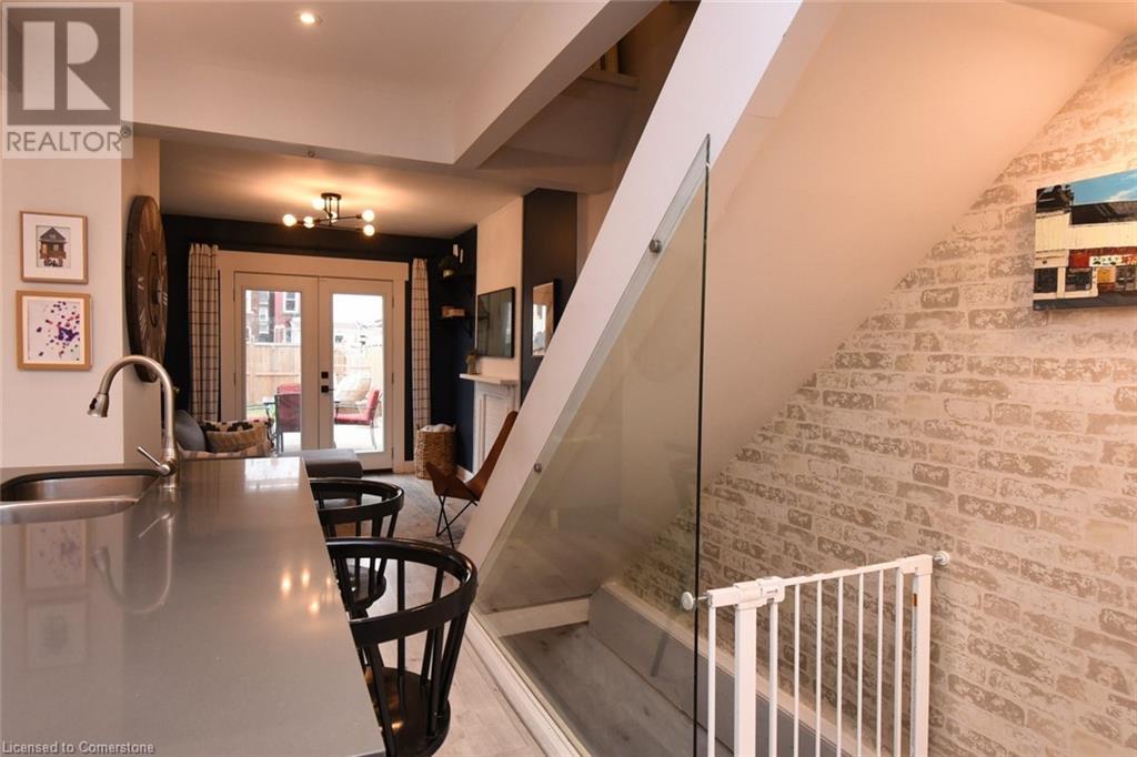 61 Chestnut Avenue, Hamilton, Ontario  L8L 6K8 - Photo 29 - 40711920